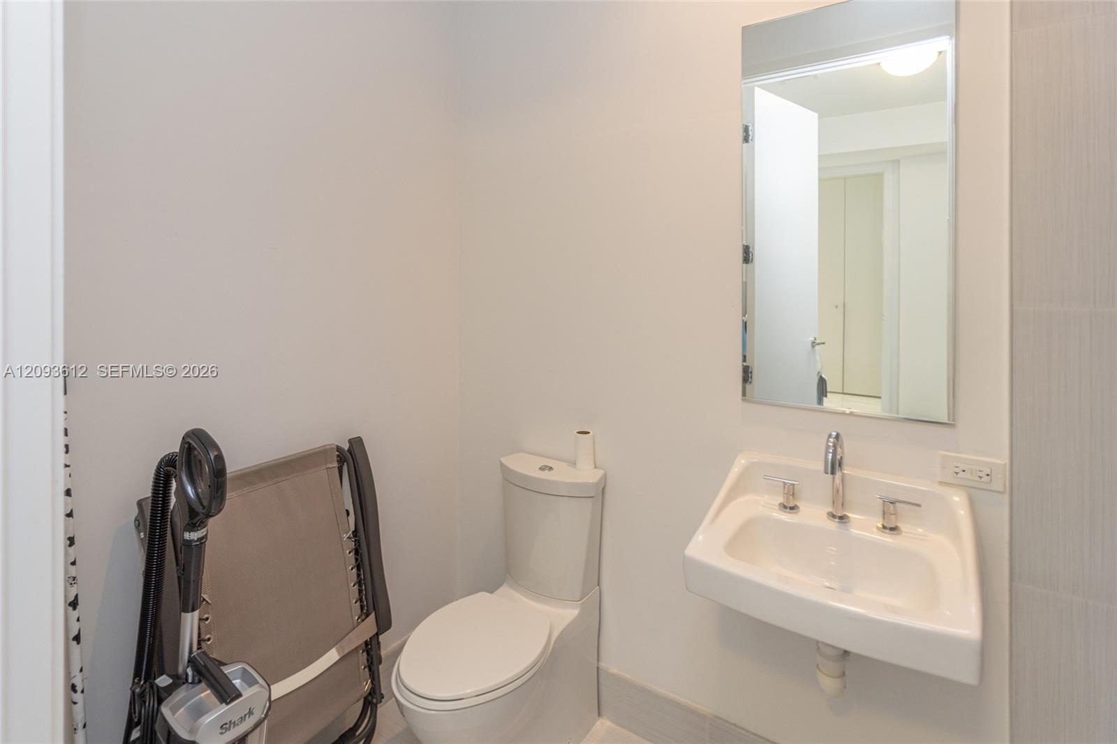 17475 Collins Ave # 1802