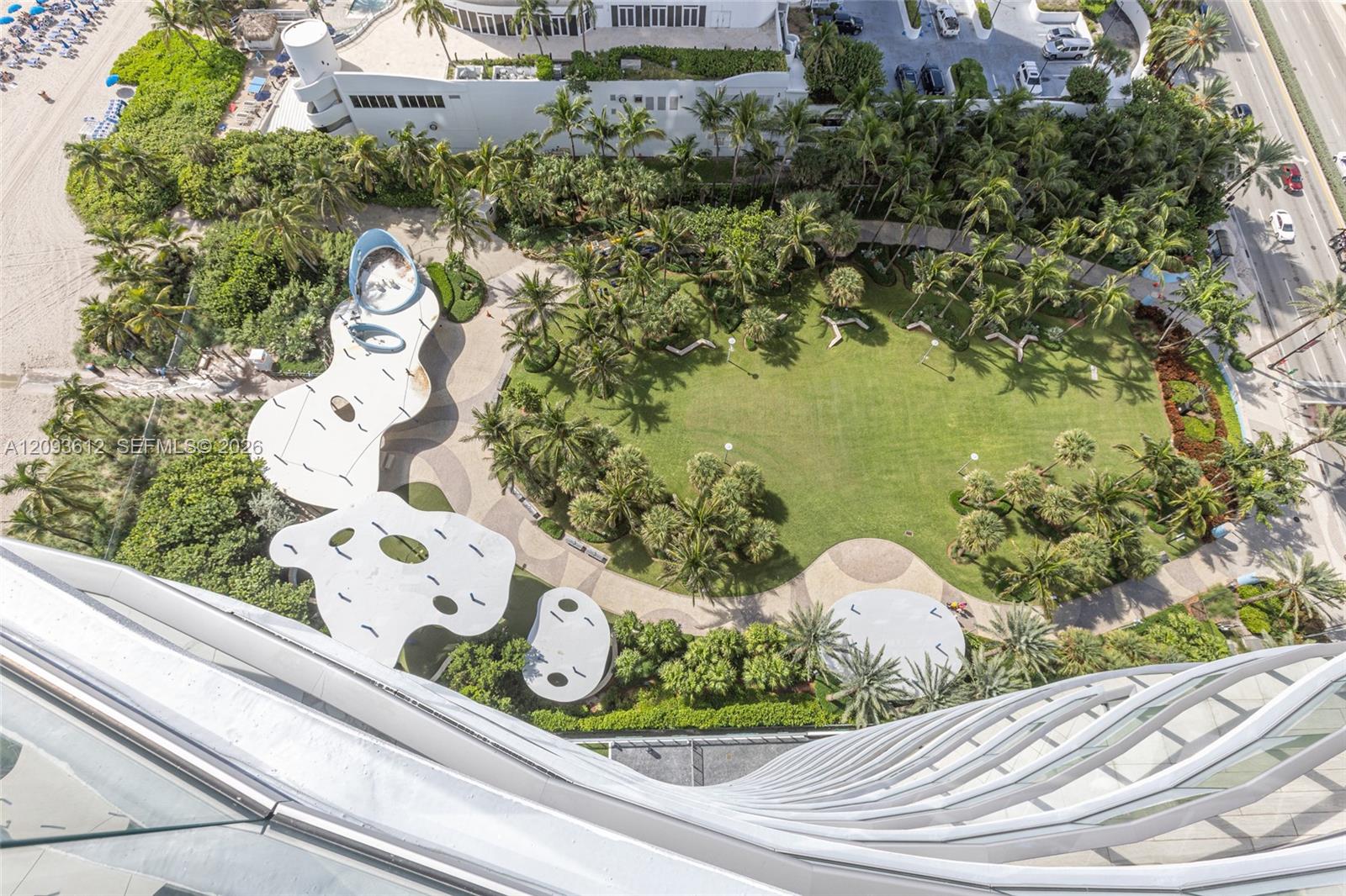 17475 Collins Ave # 1802