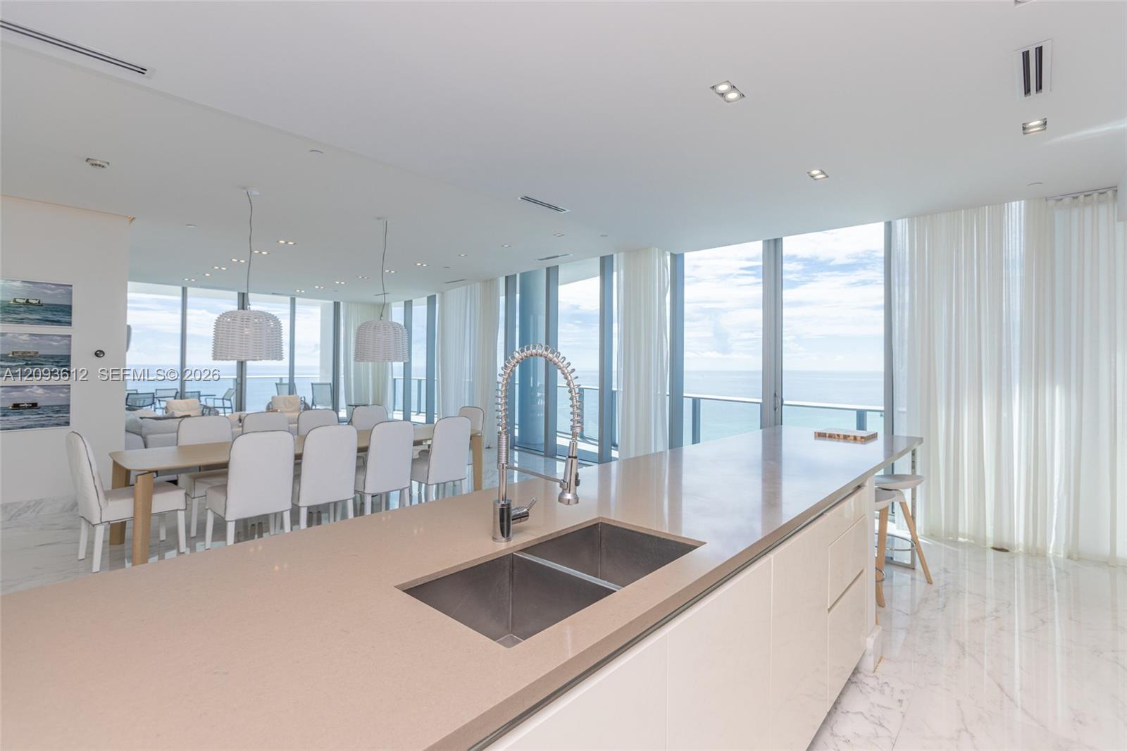 17475 Collins Ave # 1802