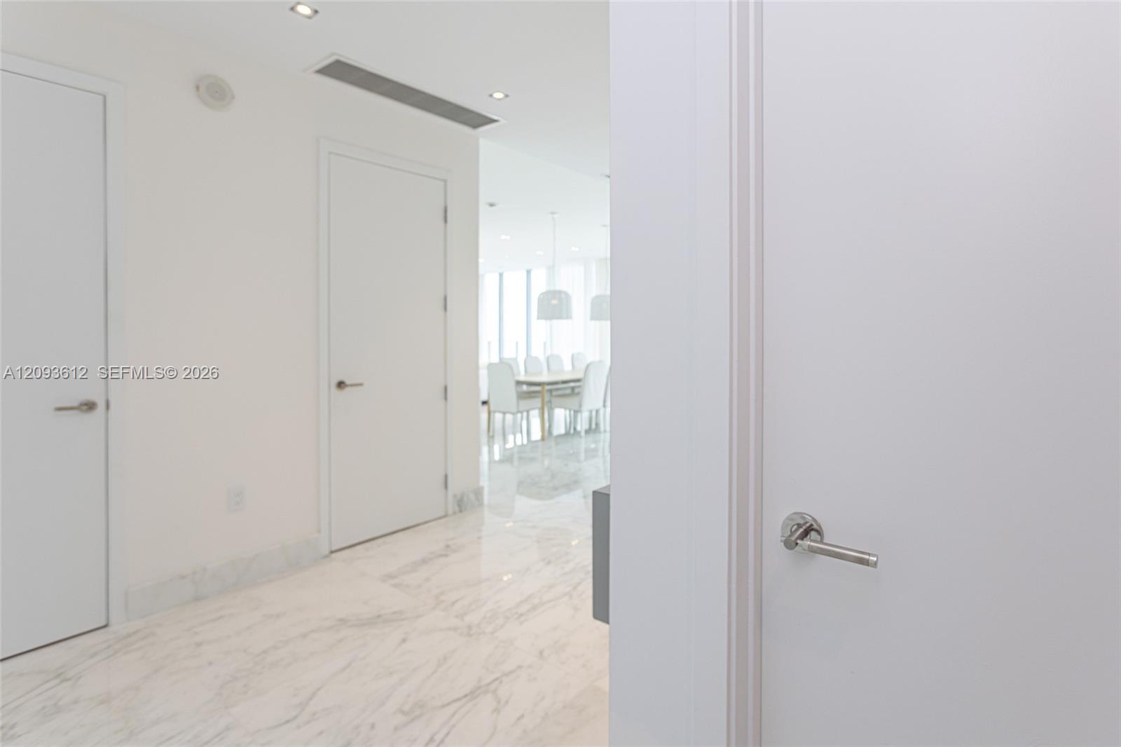 17475 Collins Ave # 1802