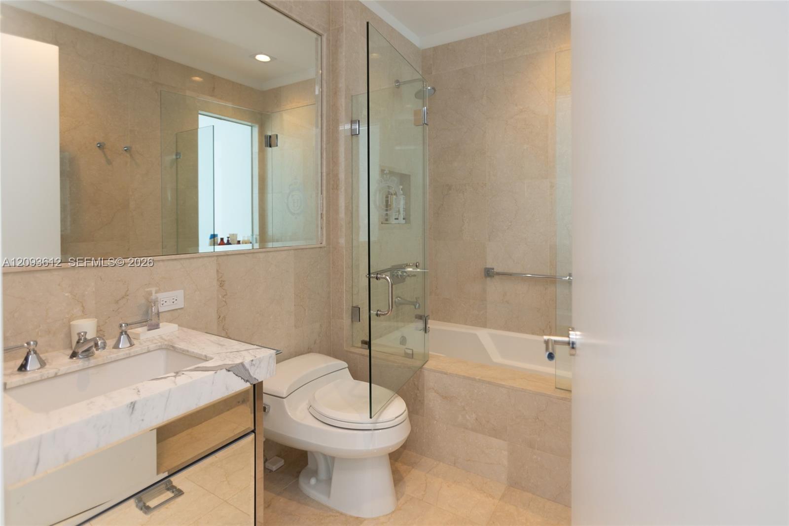 17475 Collins Ave # 1802
