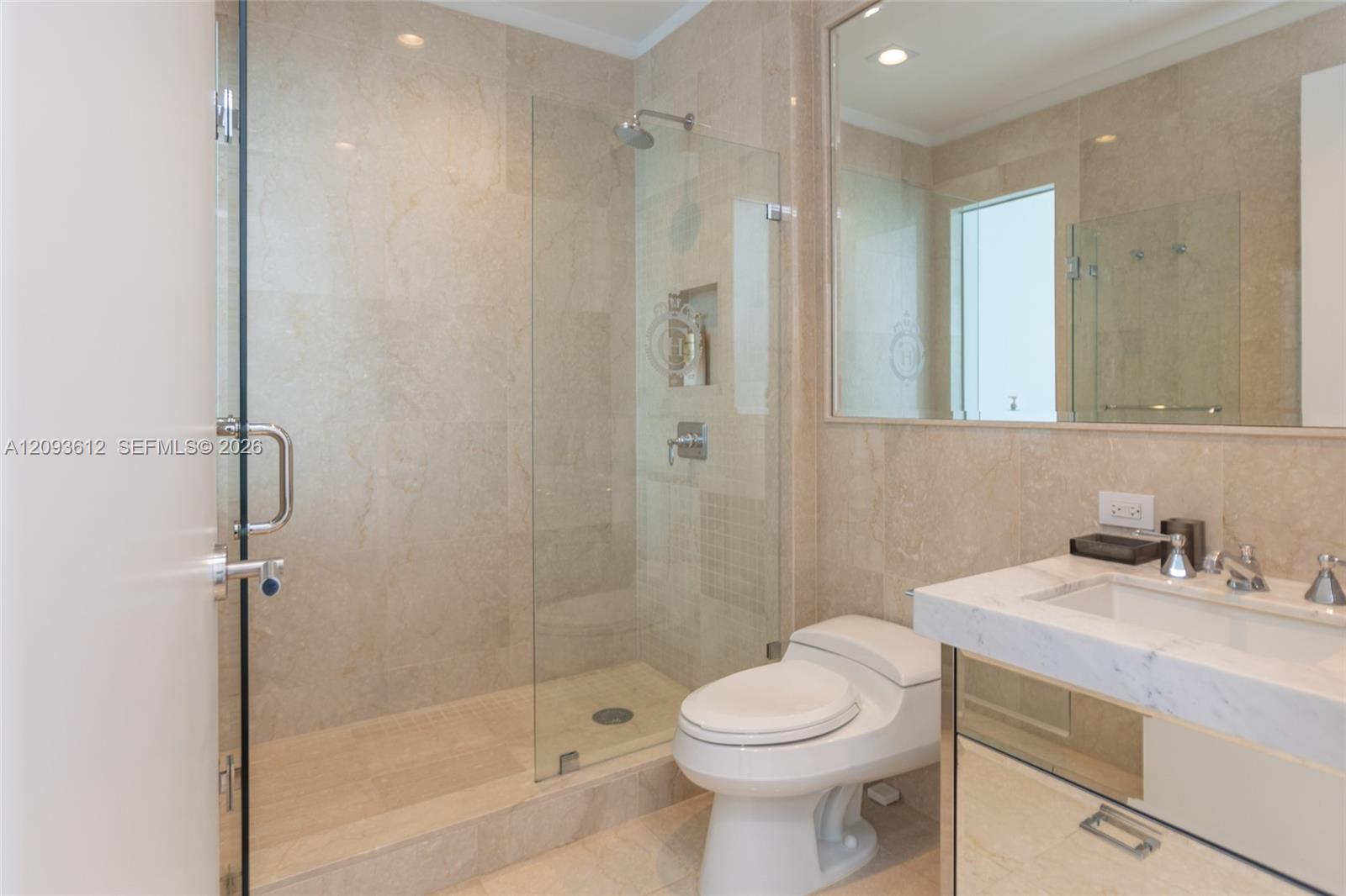 17475 Collins Ave # 1802