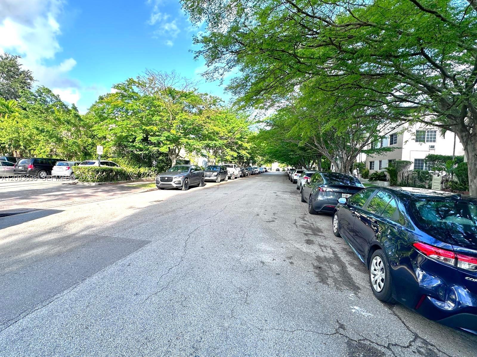 215 Zamora Ave # 9