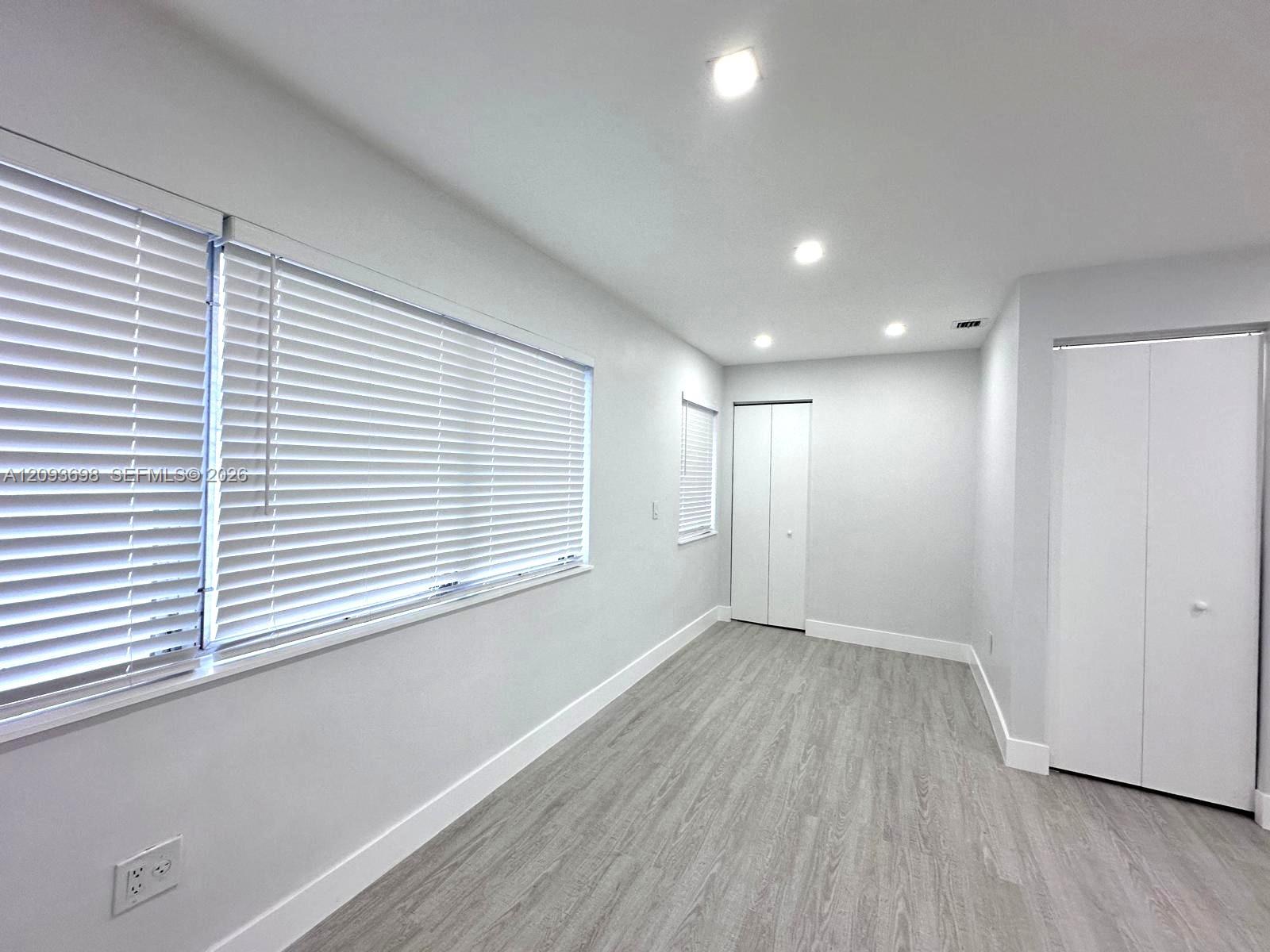 215 Zamora Ave # 9