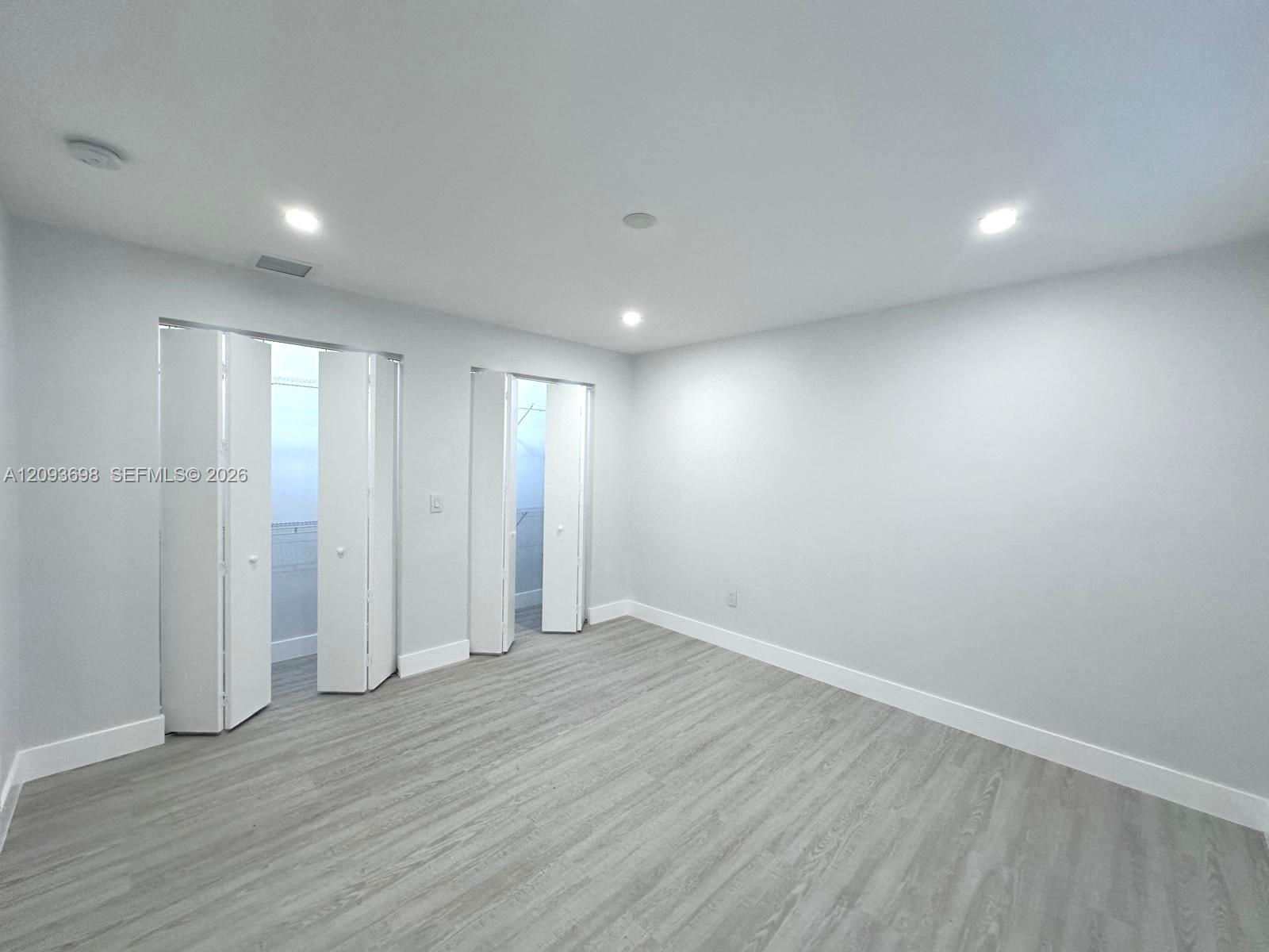 215 Zamora Ave # 9