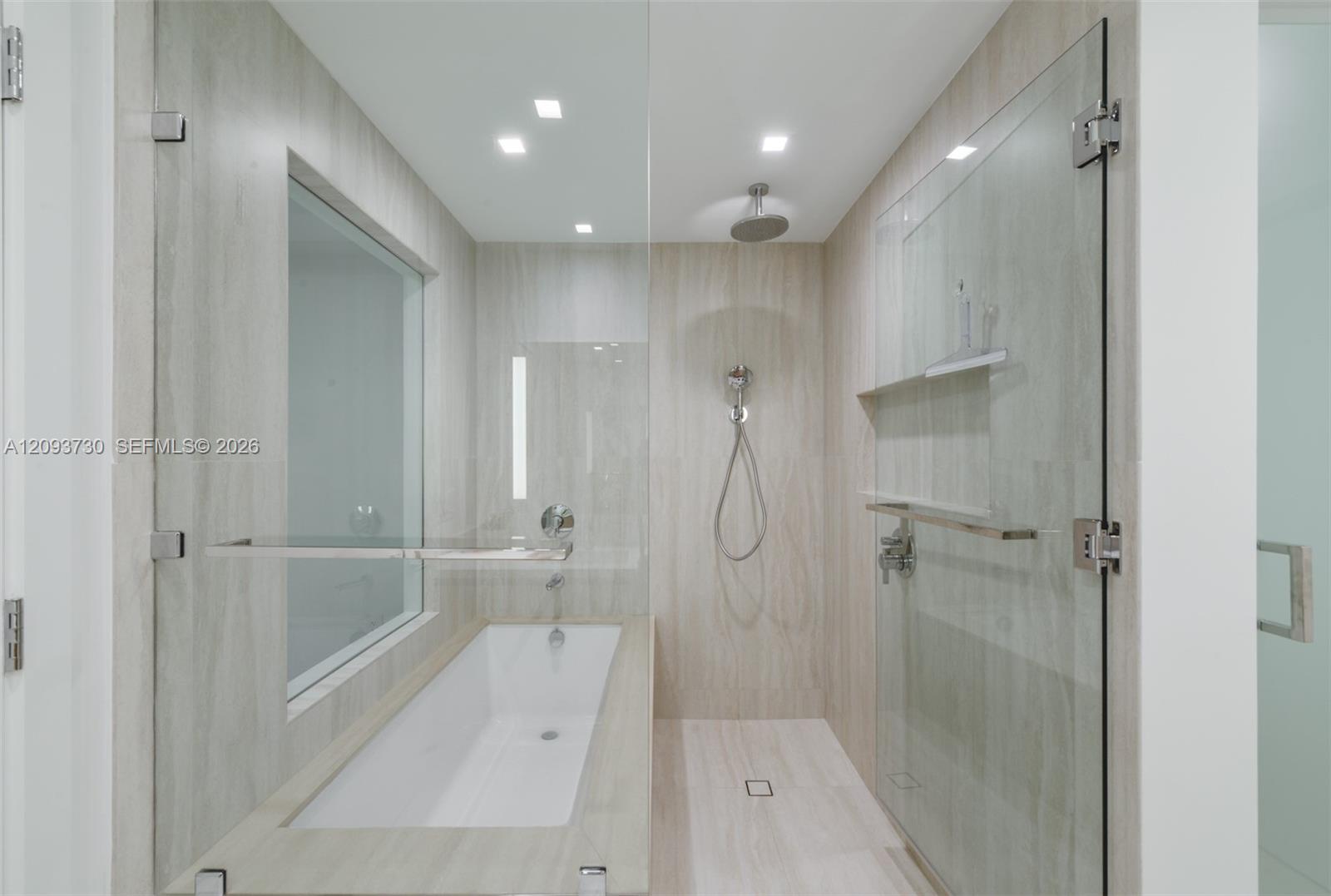 2411 Laguna Circle # 2707