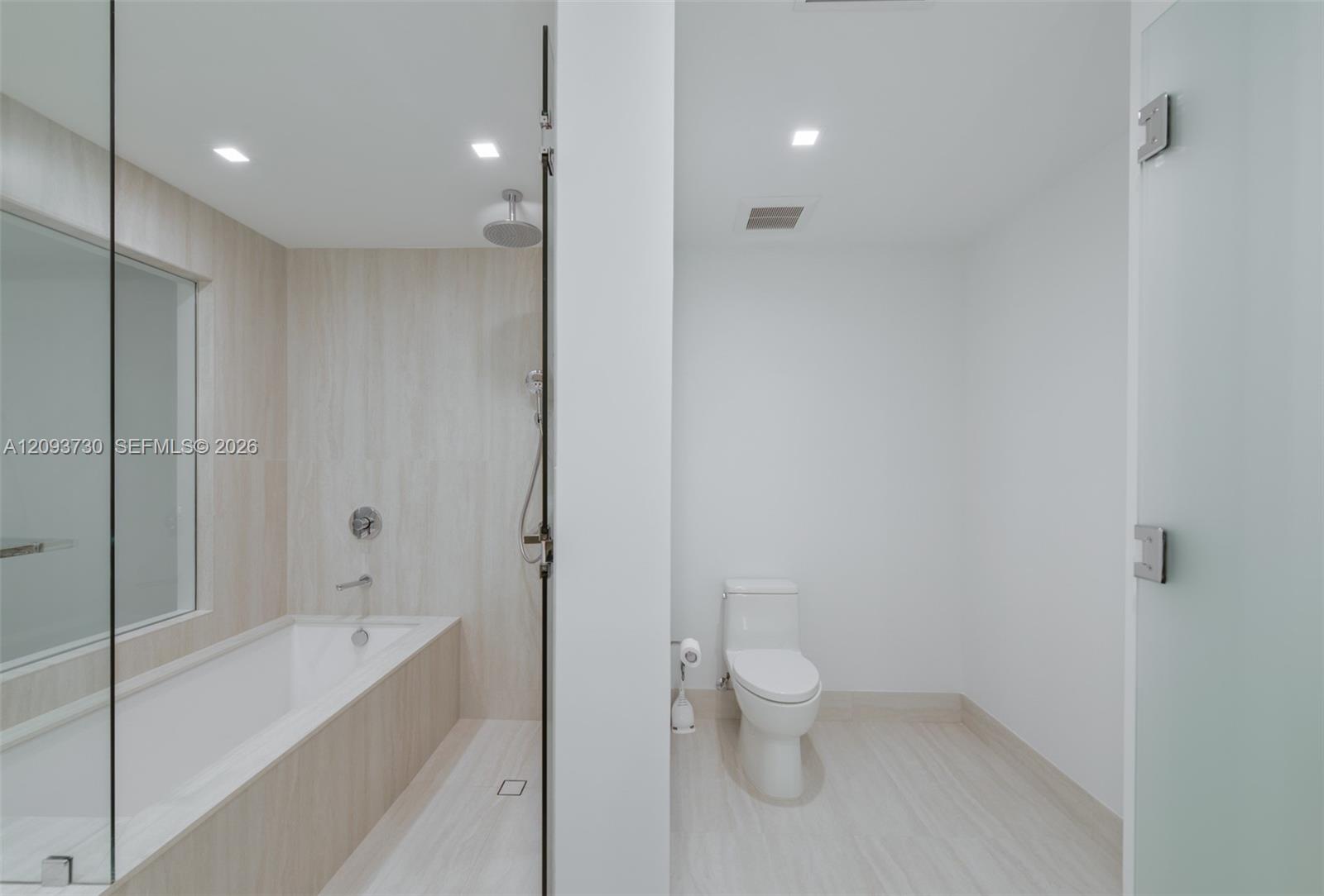2411 Laguna Circle # 2707