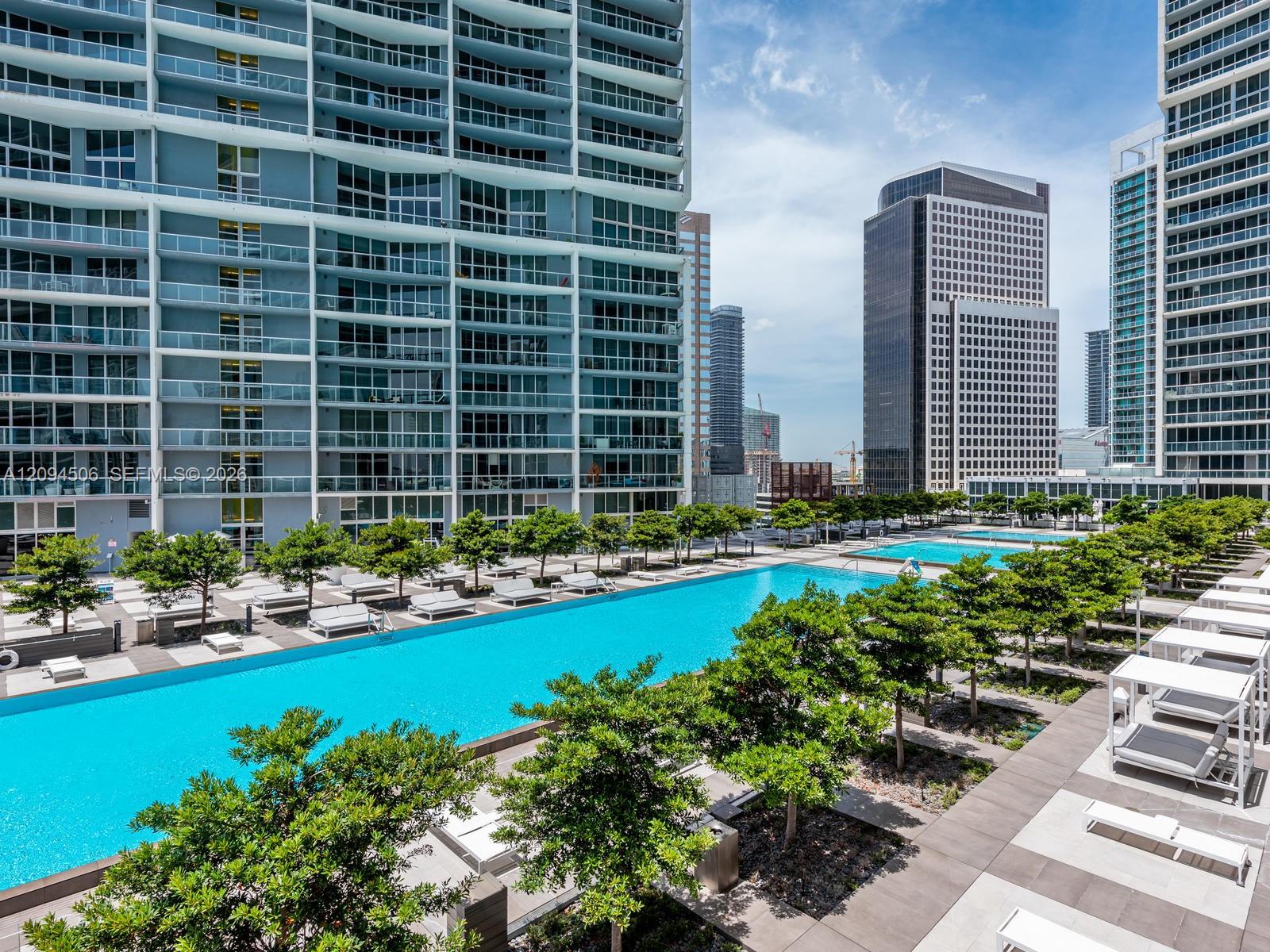 475 Brickell Ave # 2114