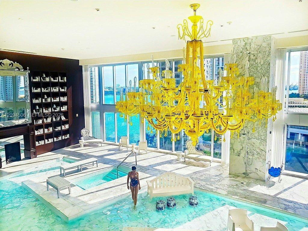 475 Brickell Ave # 2114
