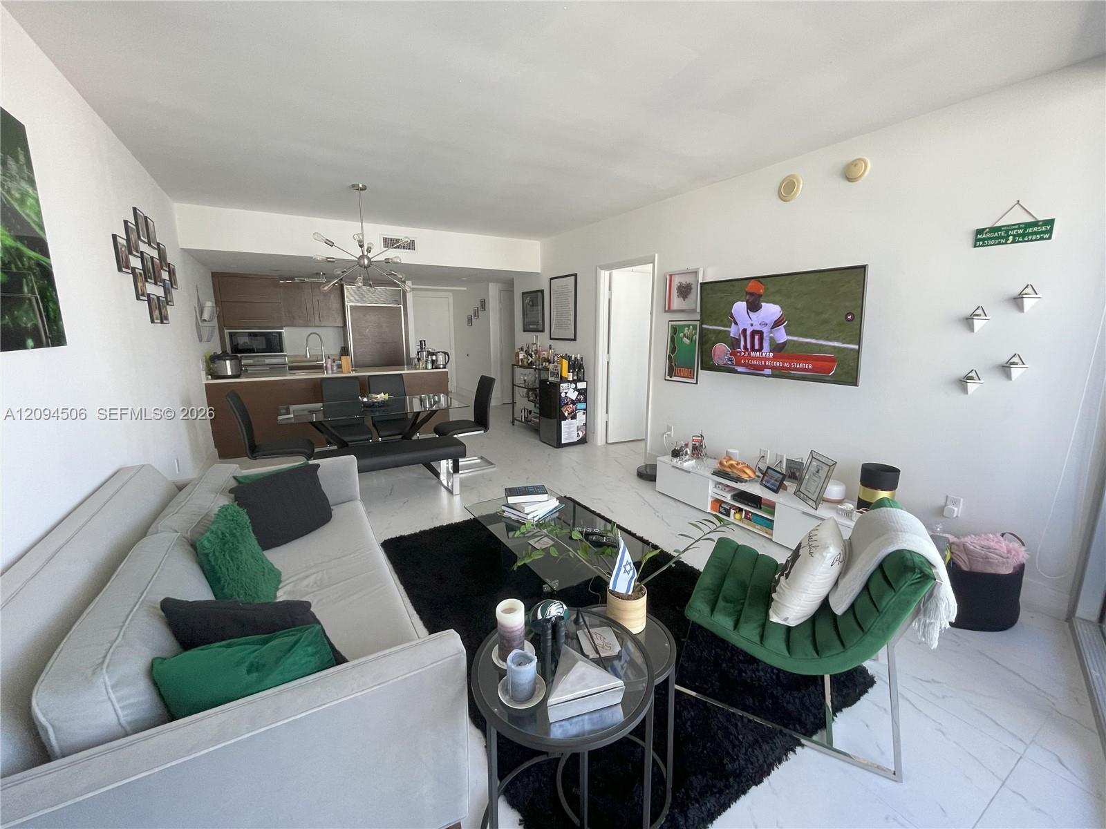 475 Brickell Ave # 2114