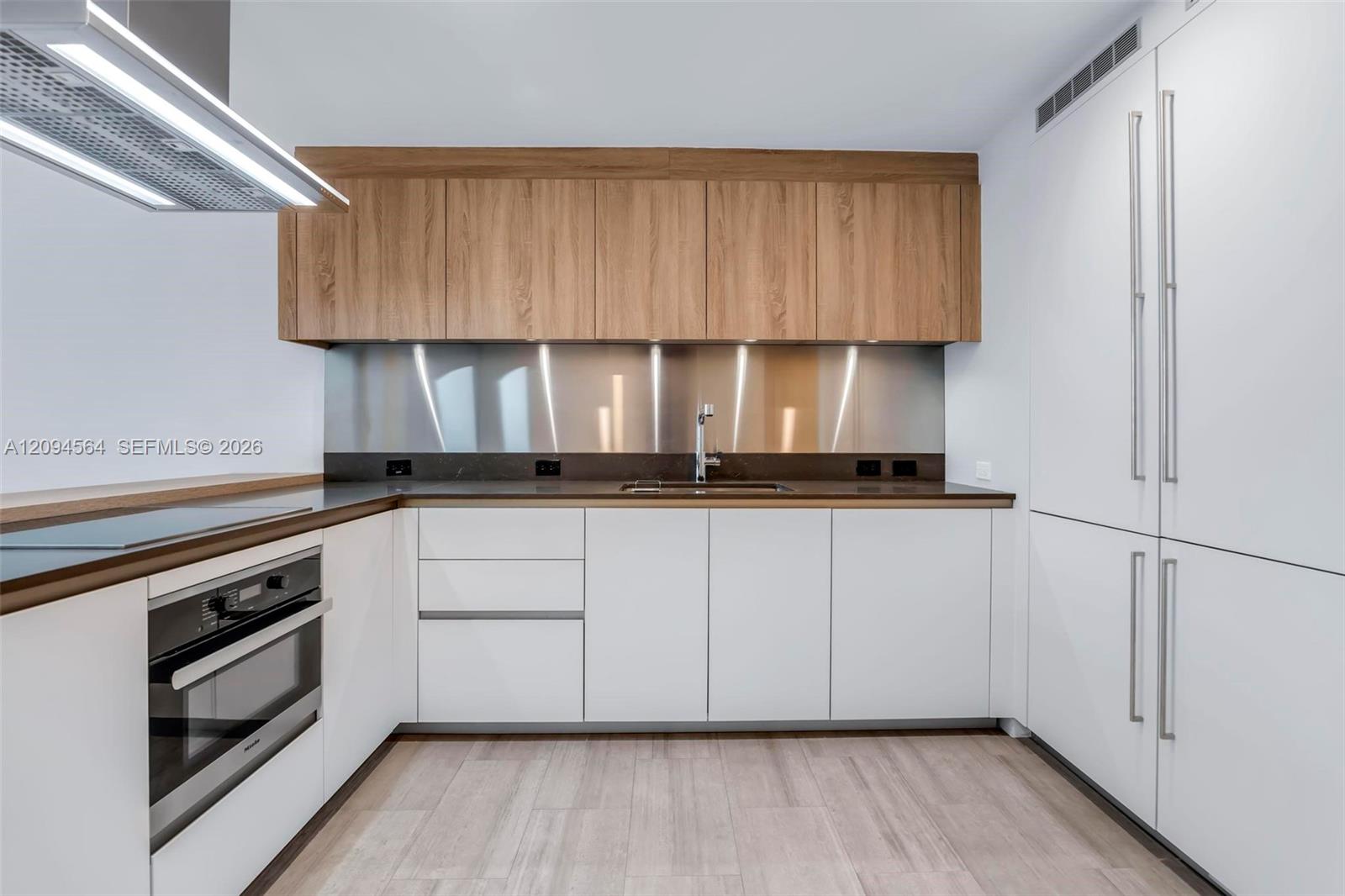 1000 Brickell Plaza # 2304