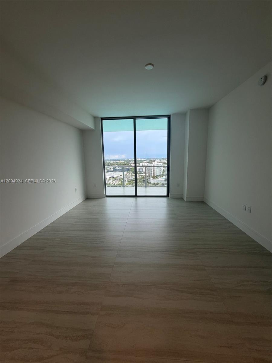 2411 Laguna Cir # 2408