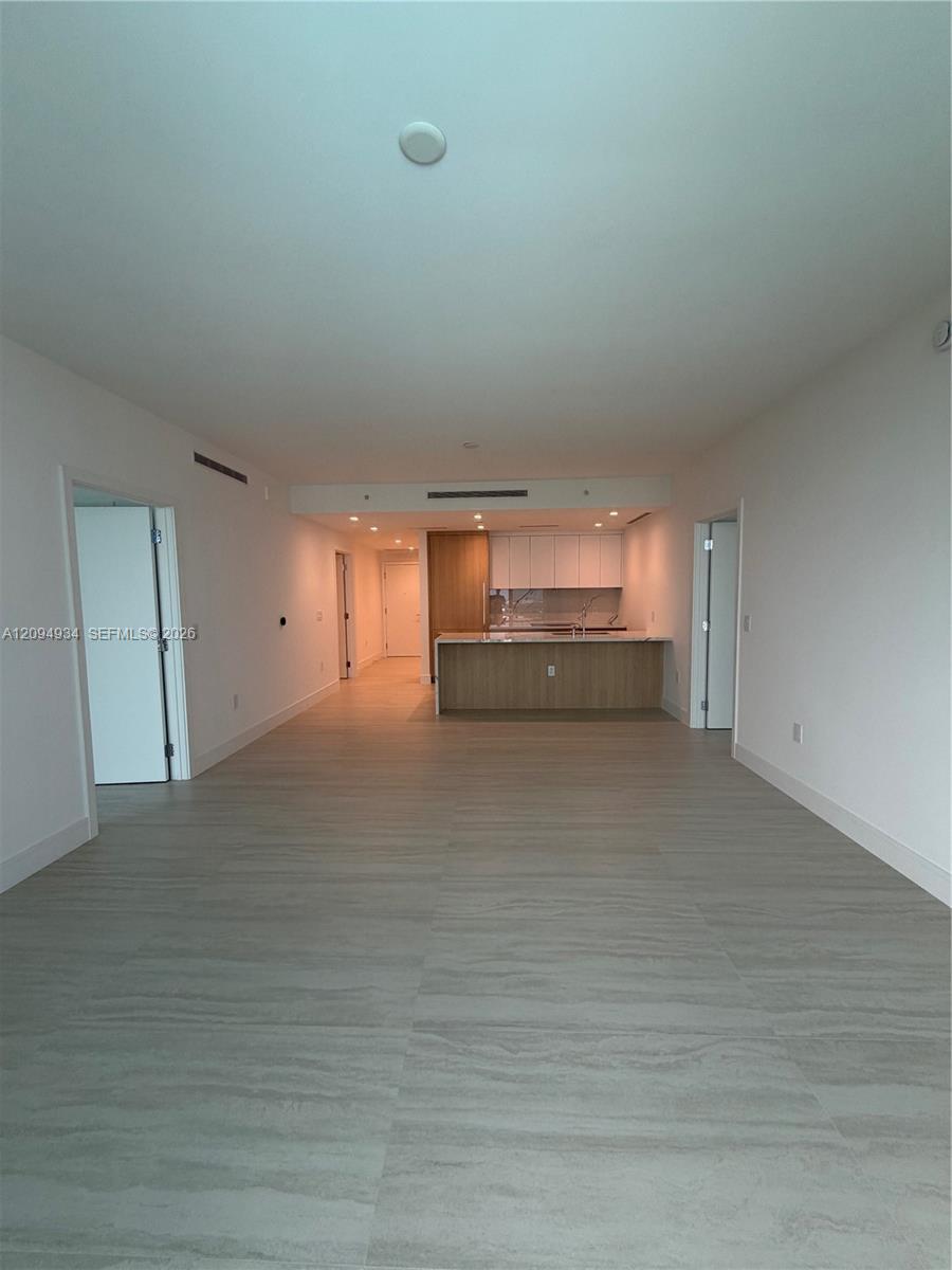 2411 Laguna Cir # 2408