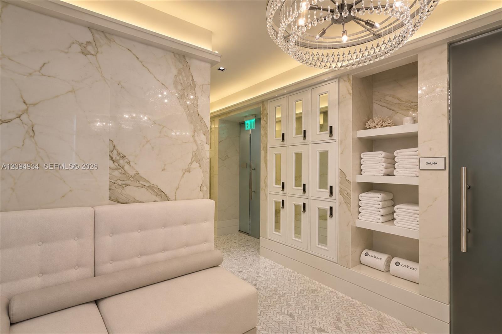 2411 Laguna Cir # 2408
