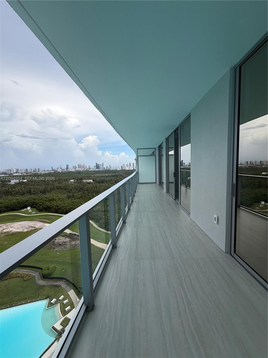 2411 Laguna Cir # 2408