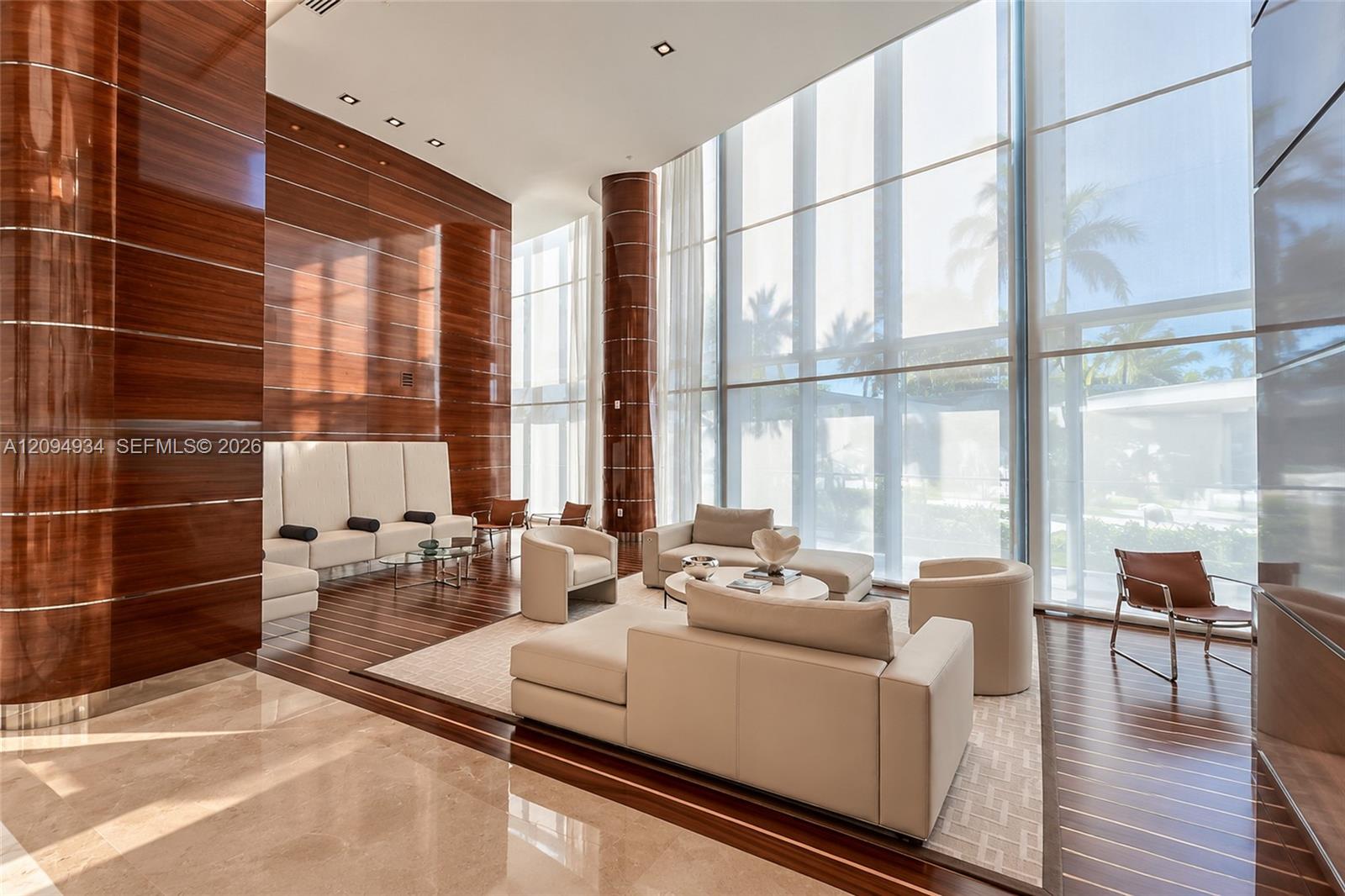2411 Laguna Cir # 2408