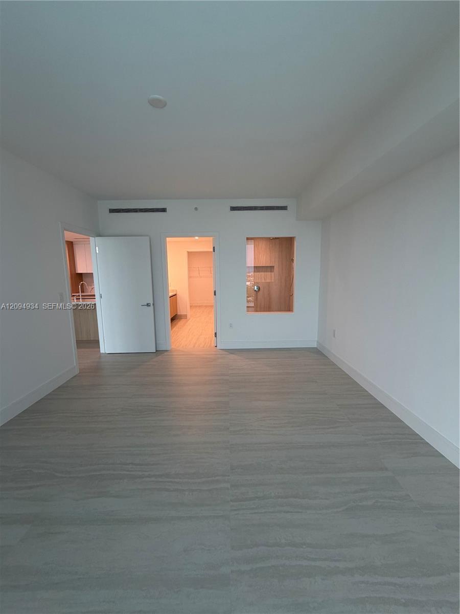 2411 Laguna Cir # 2408