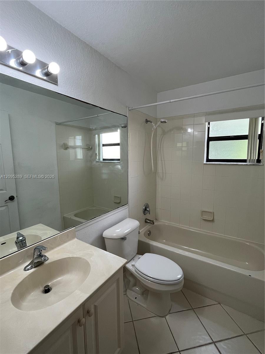 2531 NW 49th Ter # 711