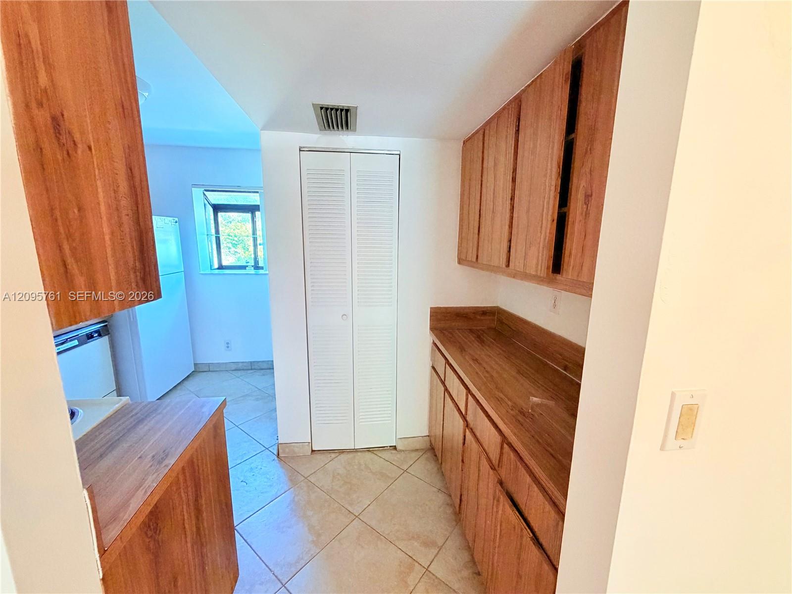 107 Gardens Dr # 106