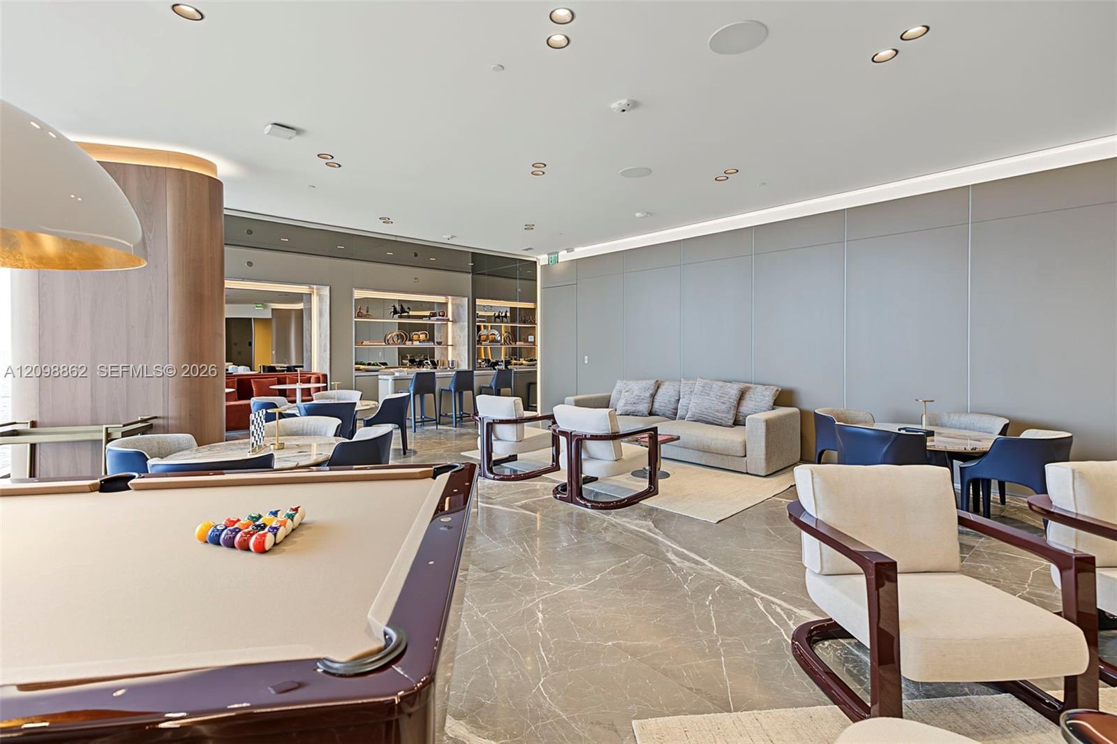 5 Grove Isle Dr # 304 Unit: L-304