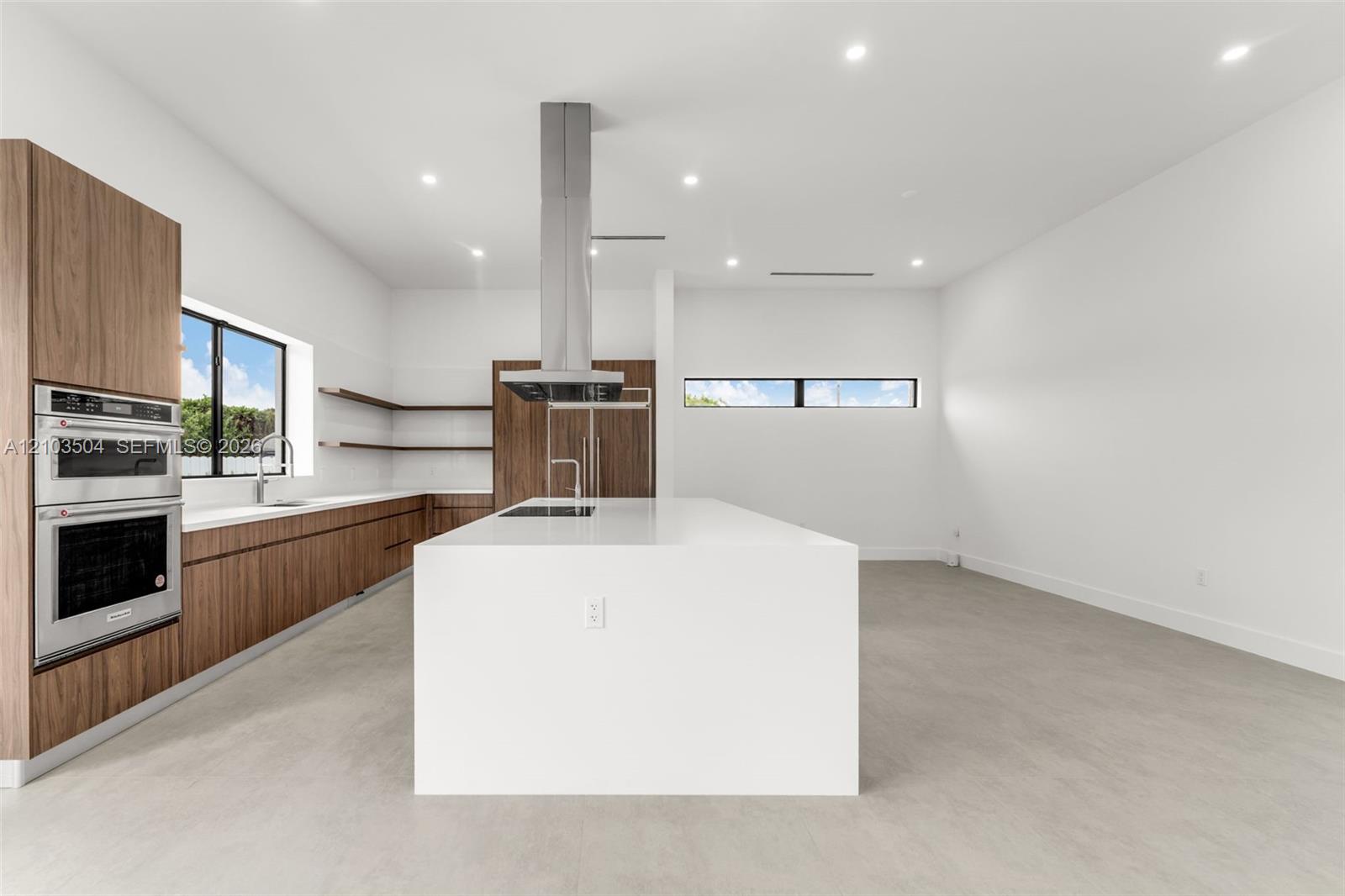 3236 SW 64th Ave