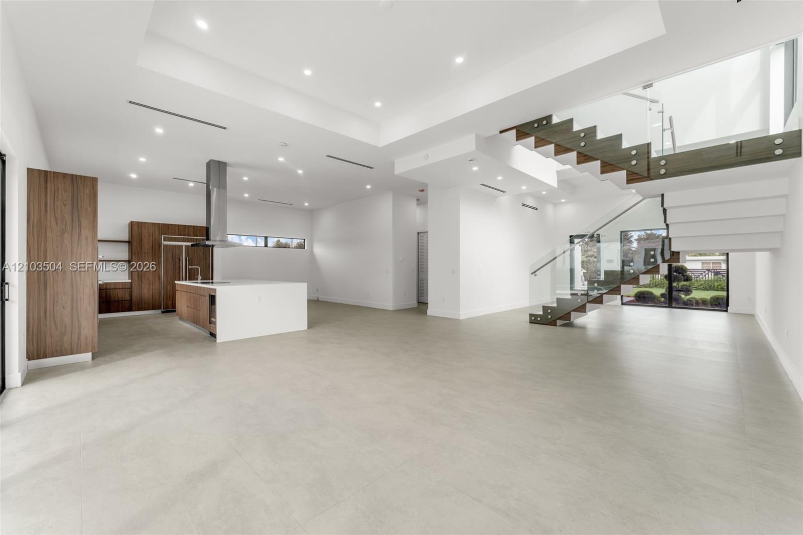 3236 SW 64th Ave