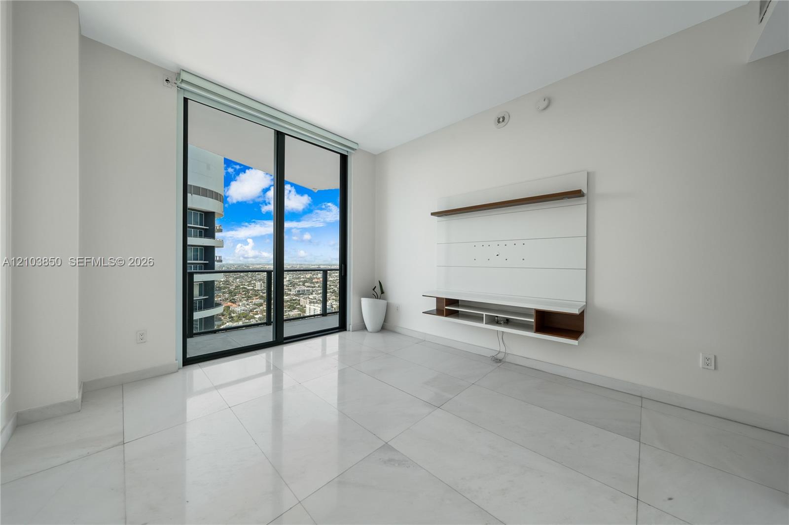 1300 S Miami Ave Unit: PH5210