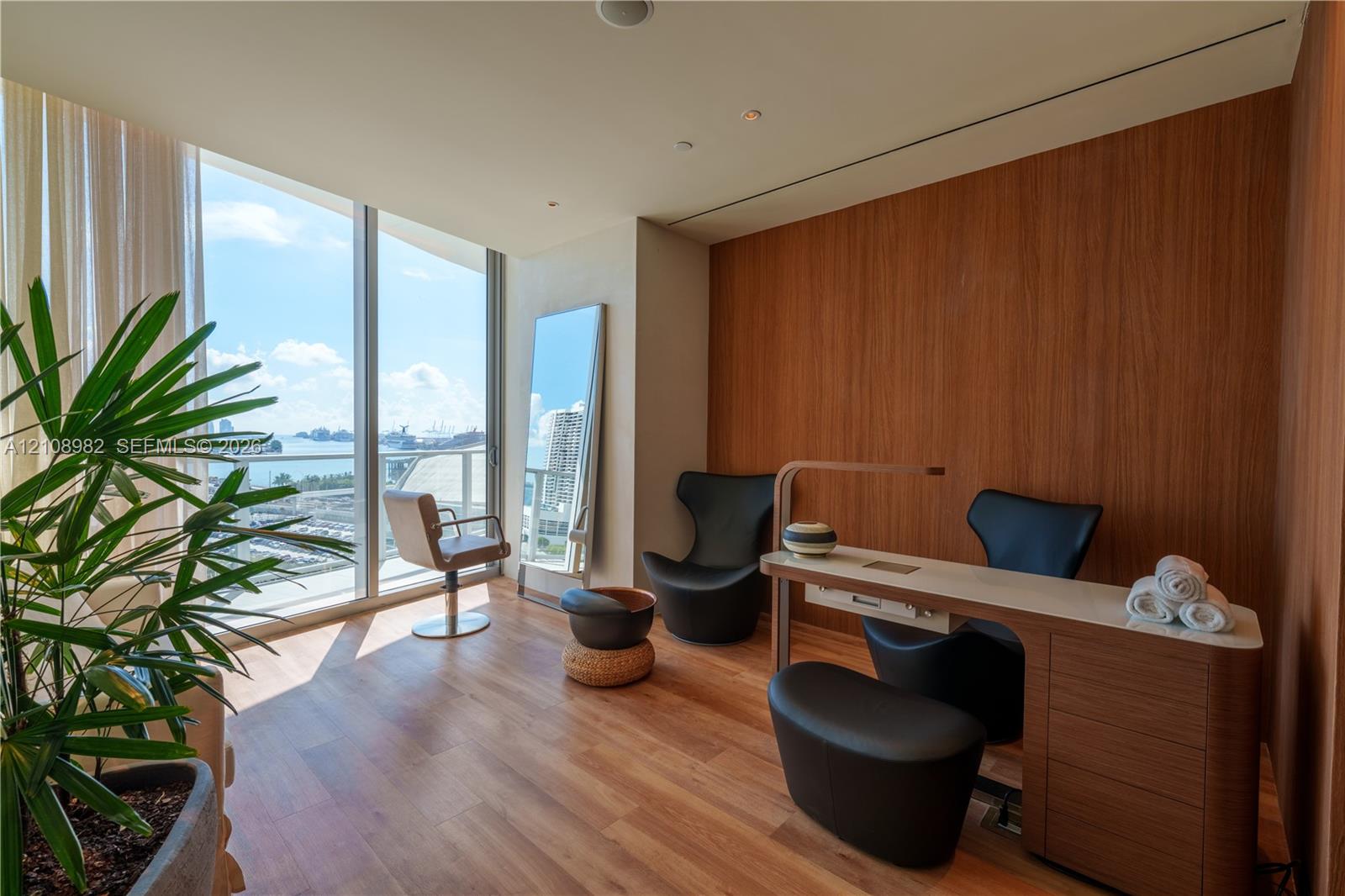 1400 Biscayne Boulevard Unit: #PH5202
