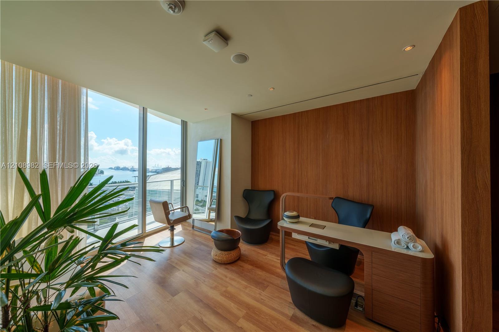 1400 Biscayne Boulevard Unit: #PH5202