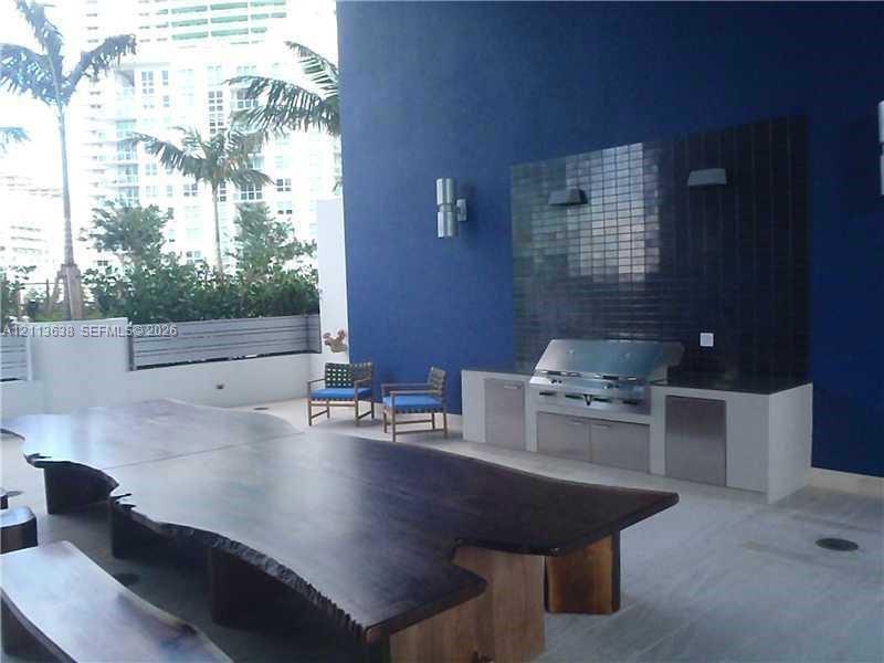 1300 Brickell Bay Dr # 2409