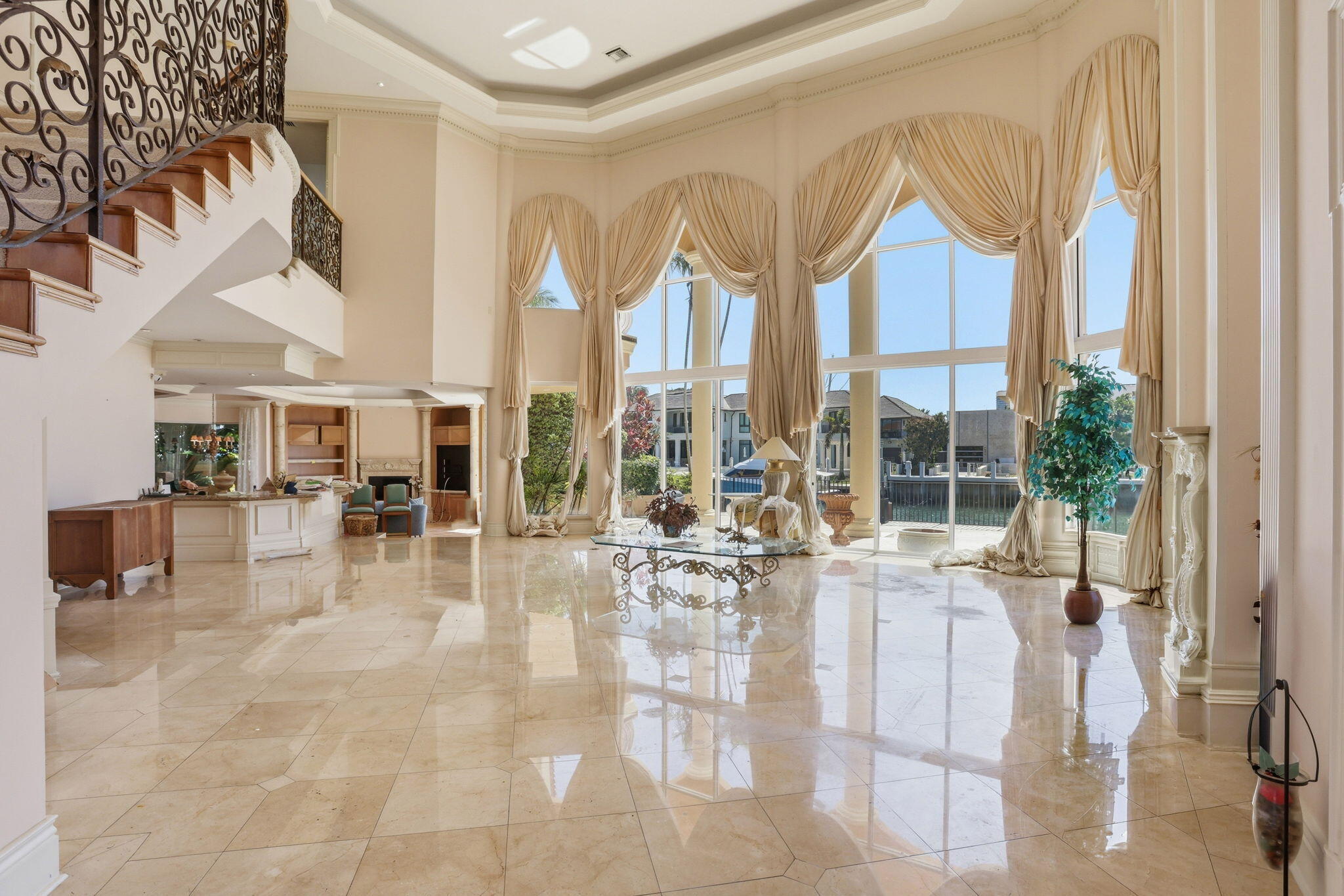 4 Isla Bahia Drive