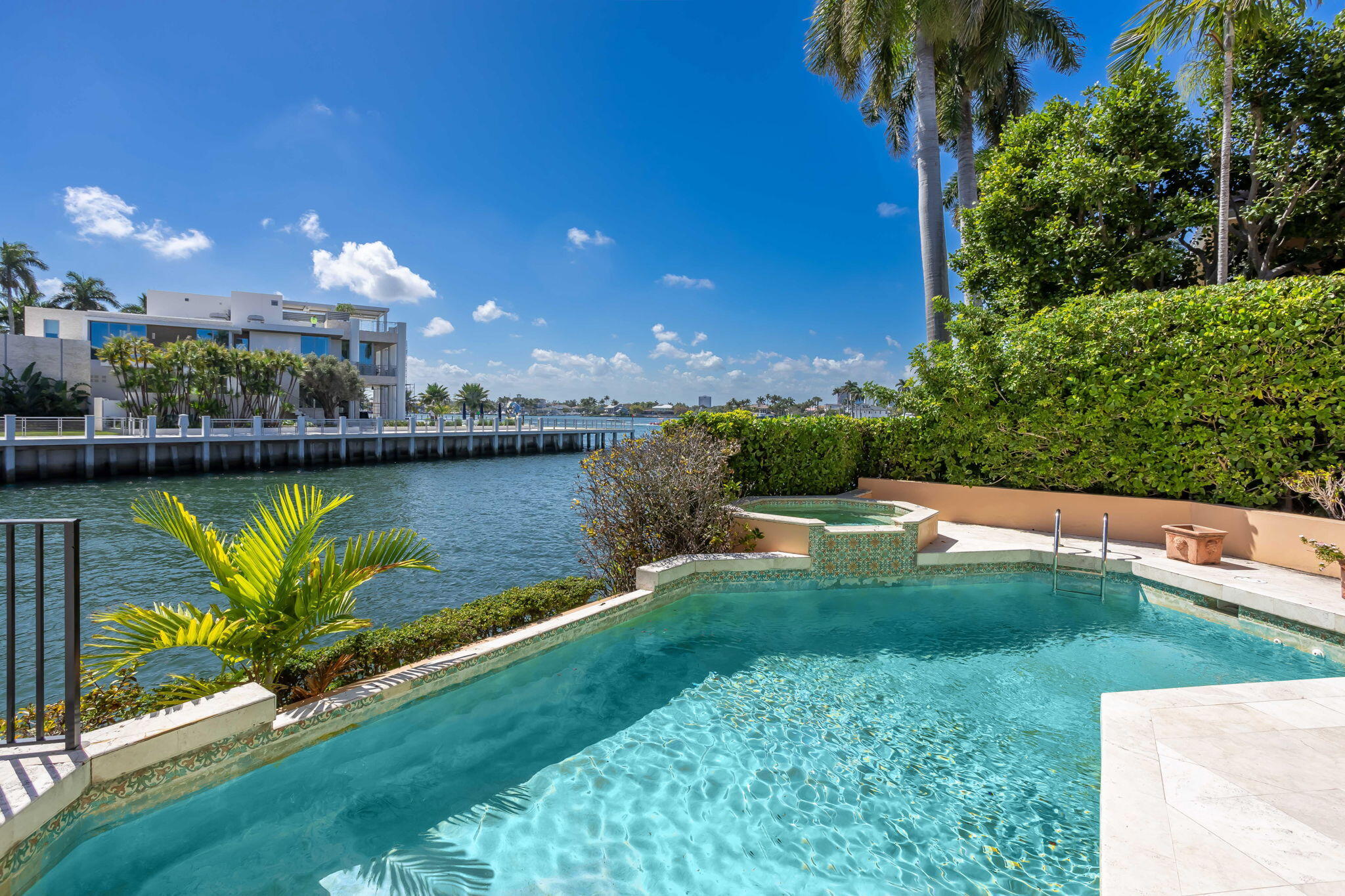 4 Isla Bahia Drive