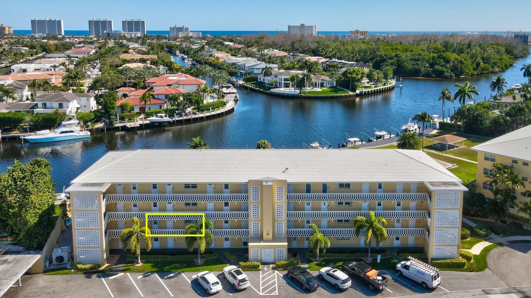 330 N Federal Highway