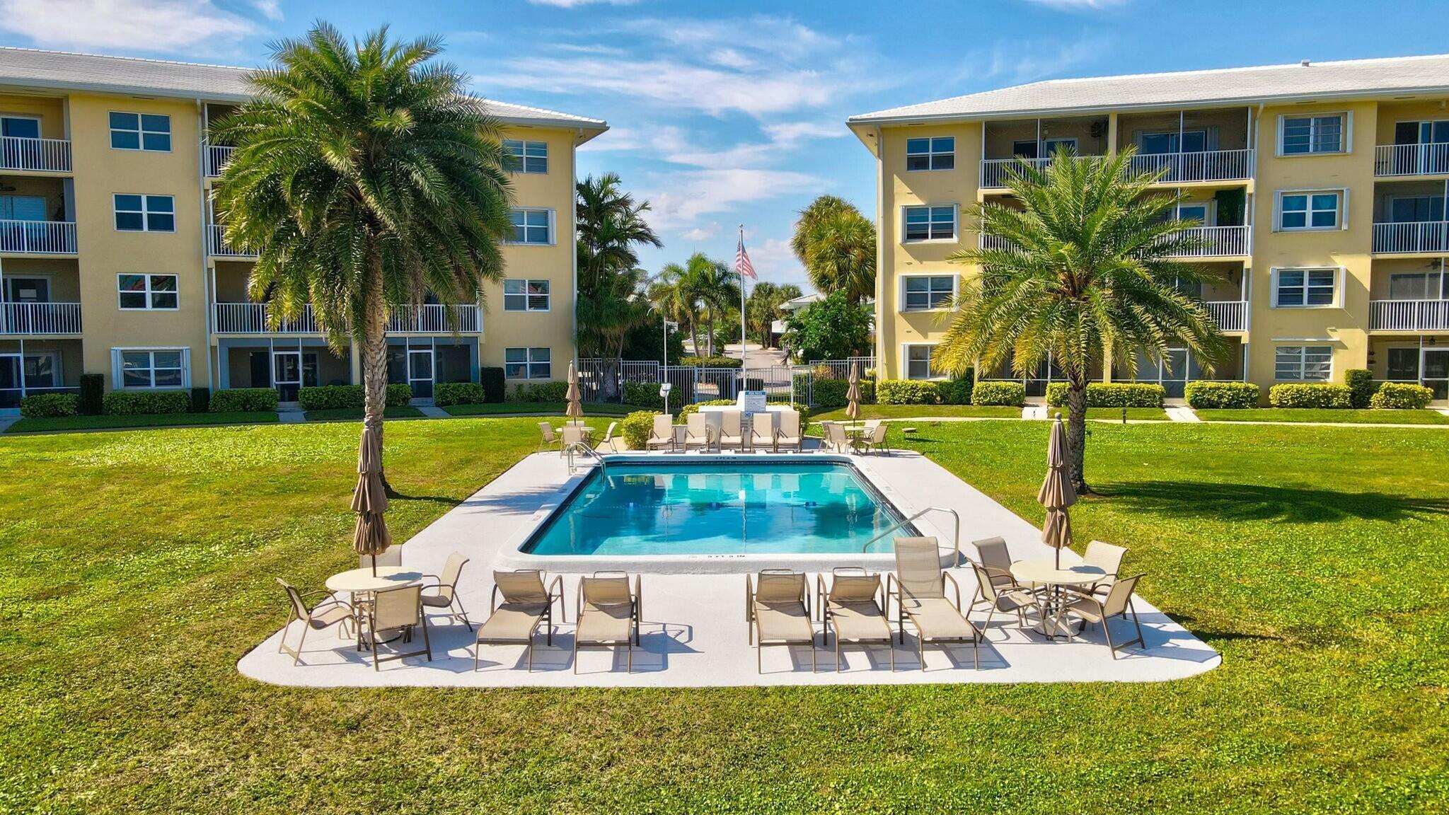 330 N Federal Highway