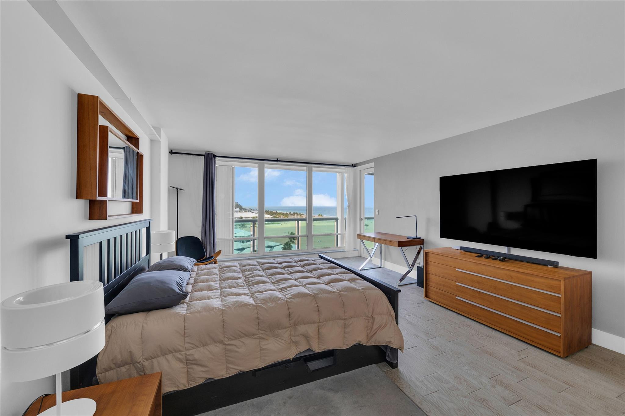 2100 S Ocean Lane