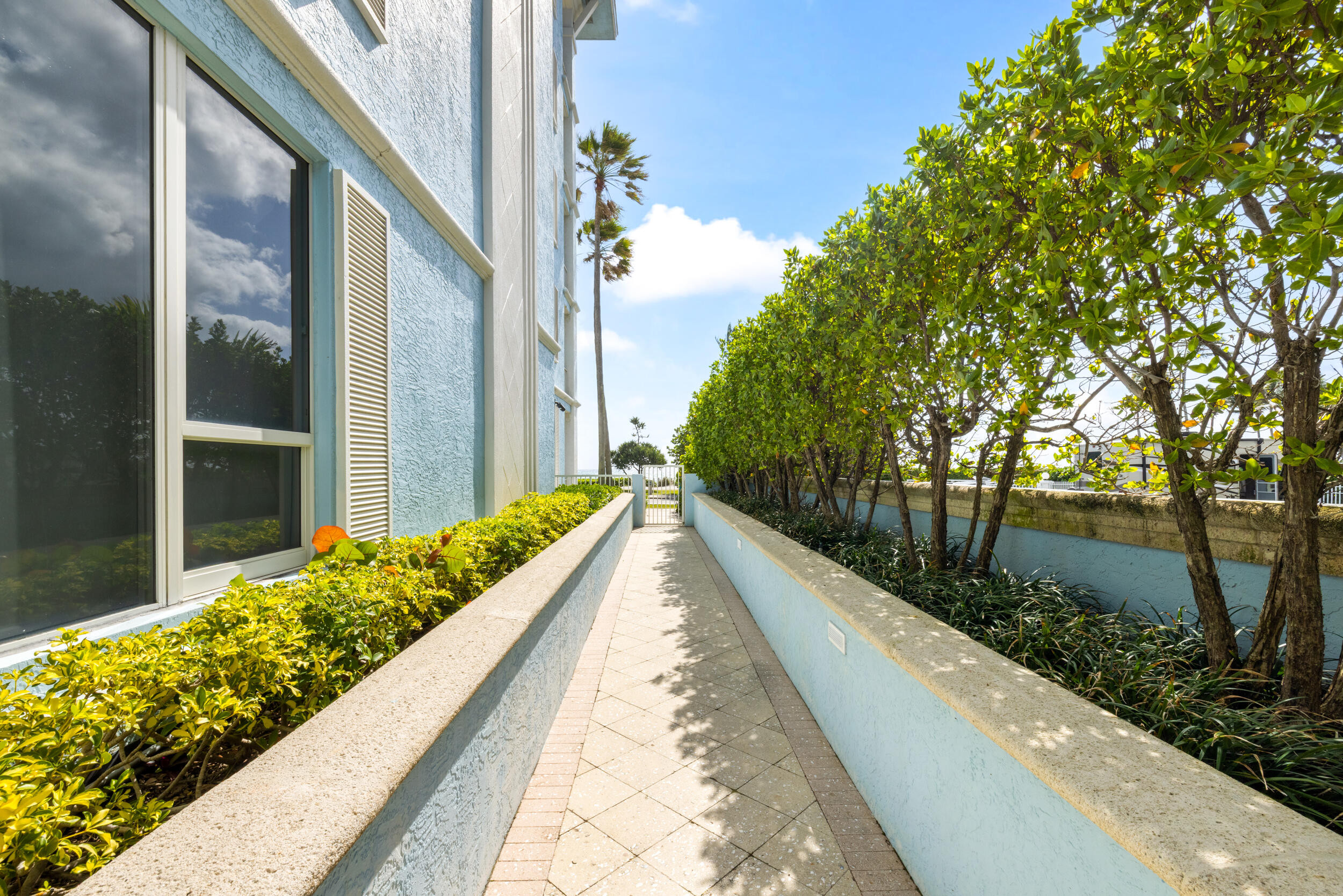 701 SE 21st Avenue 201