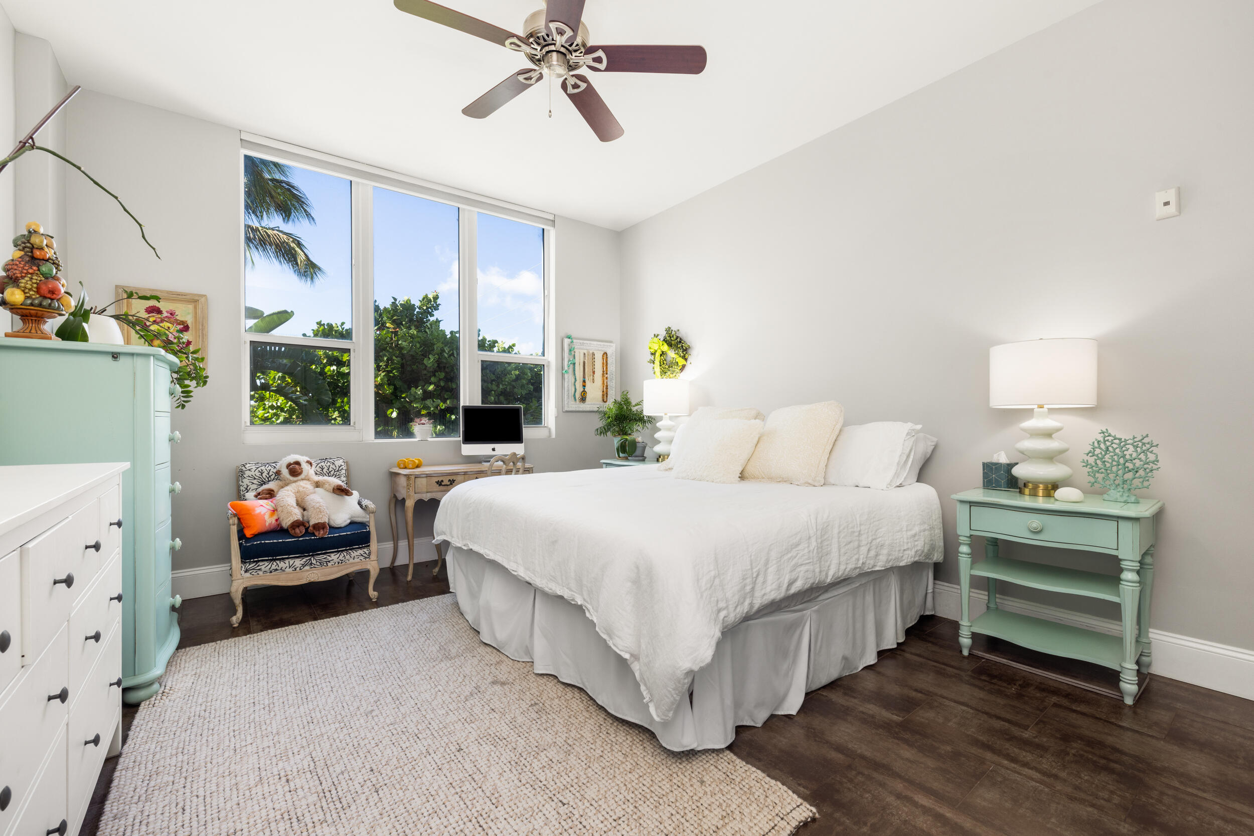 701 SE 21st Avenue 201