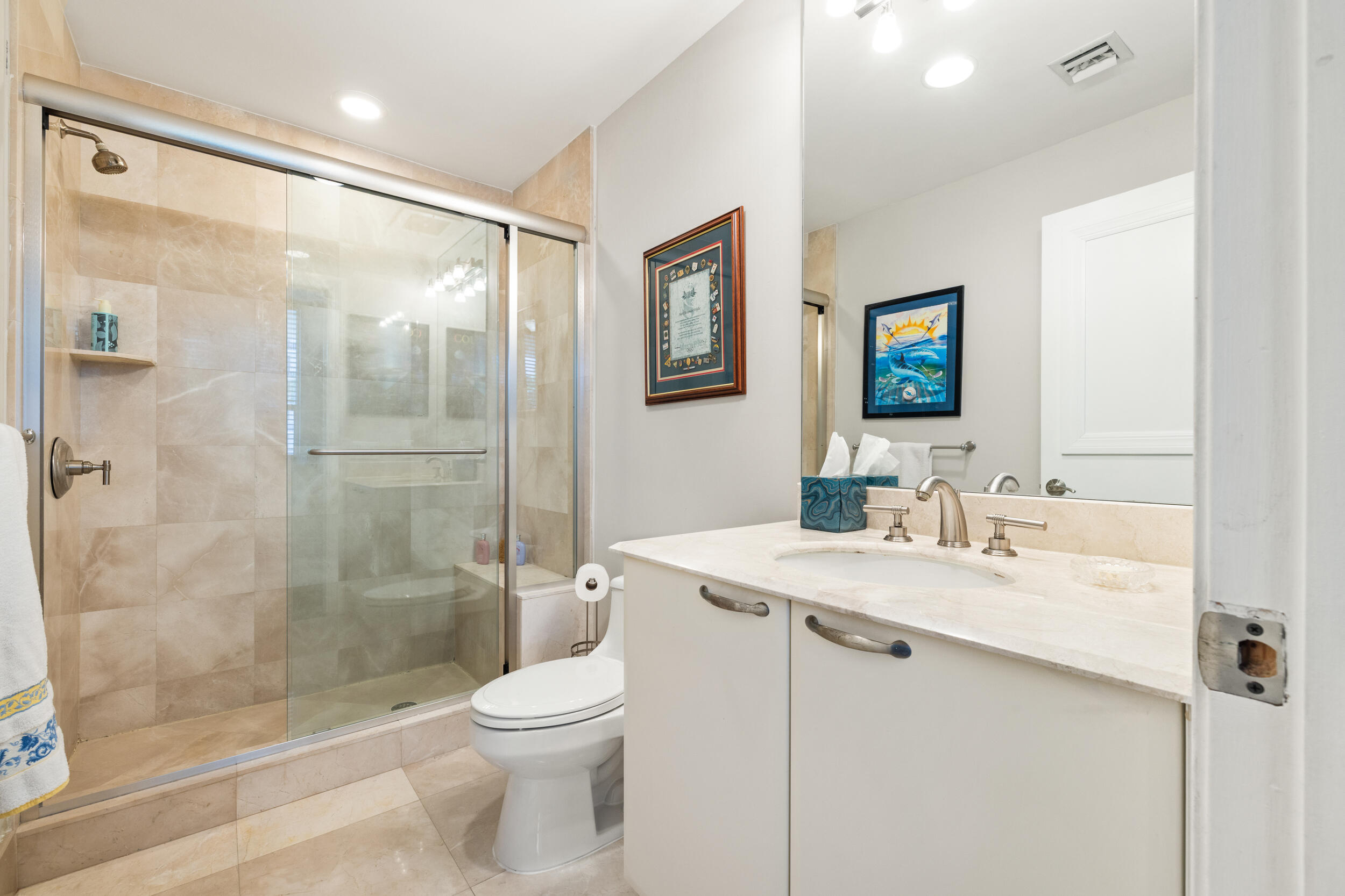 701 SE 21st Avenue 201