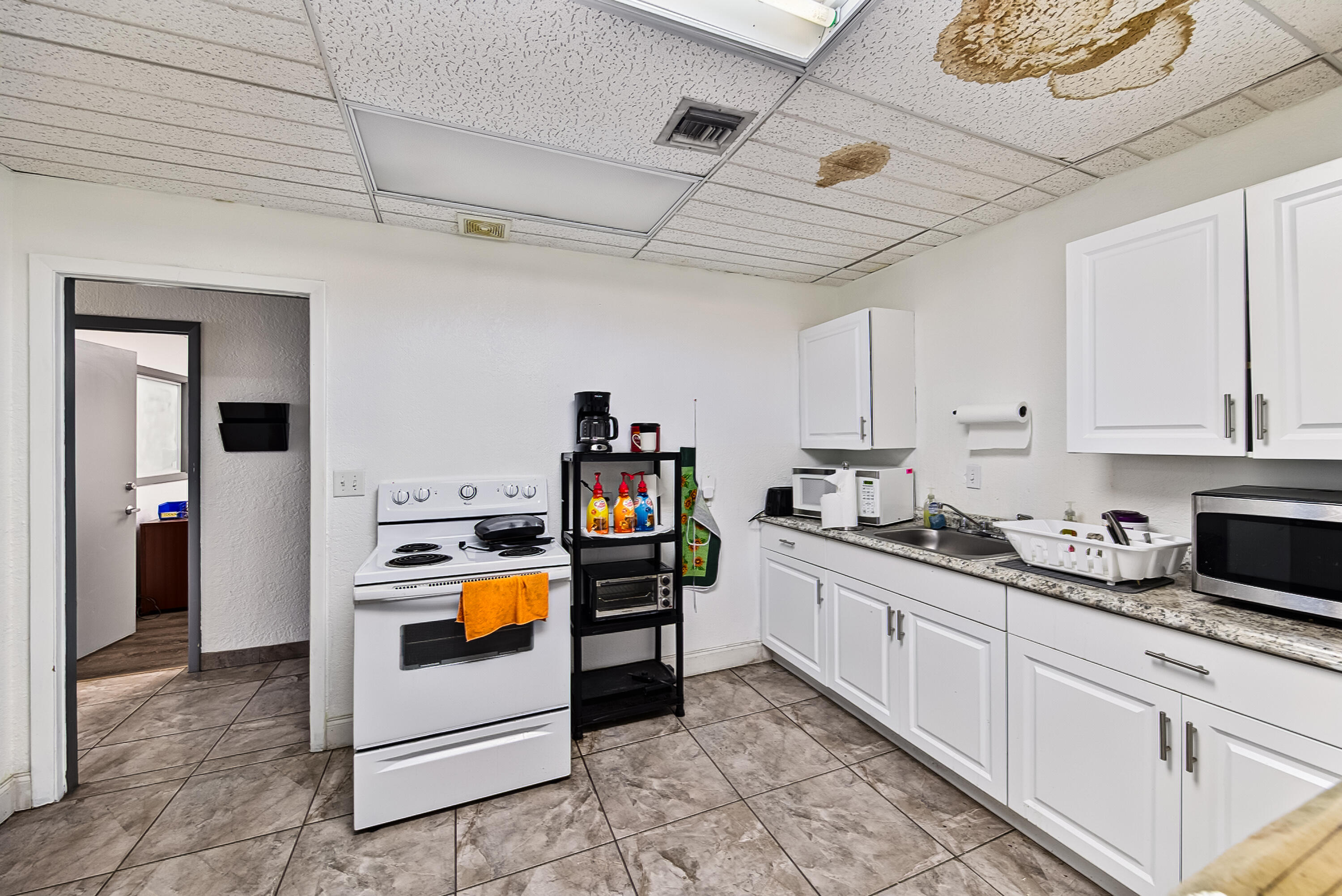 936 NW 1st Street