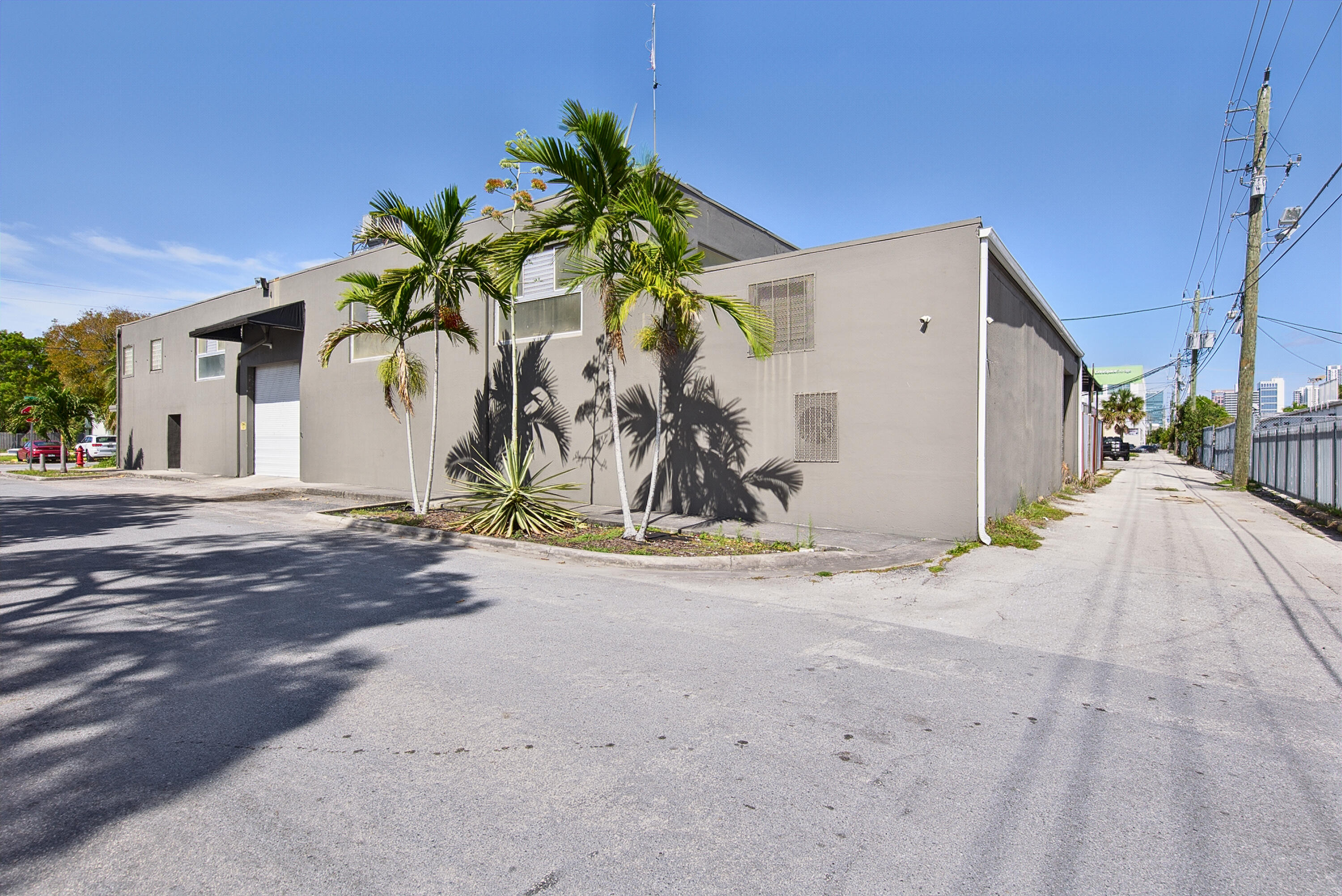936 NW 1st Street