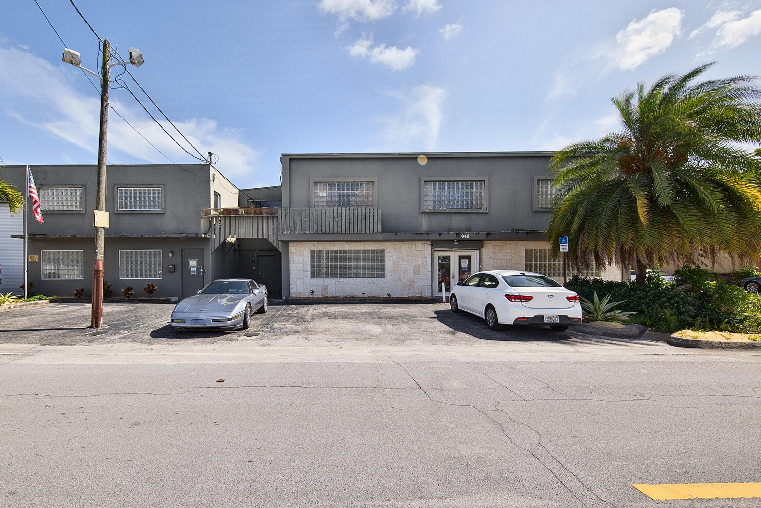 936 NW 1st Street