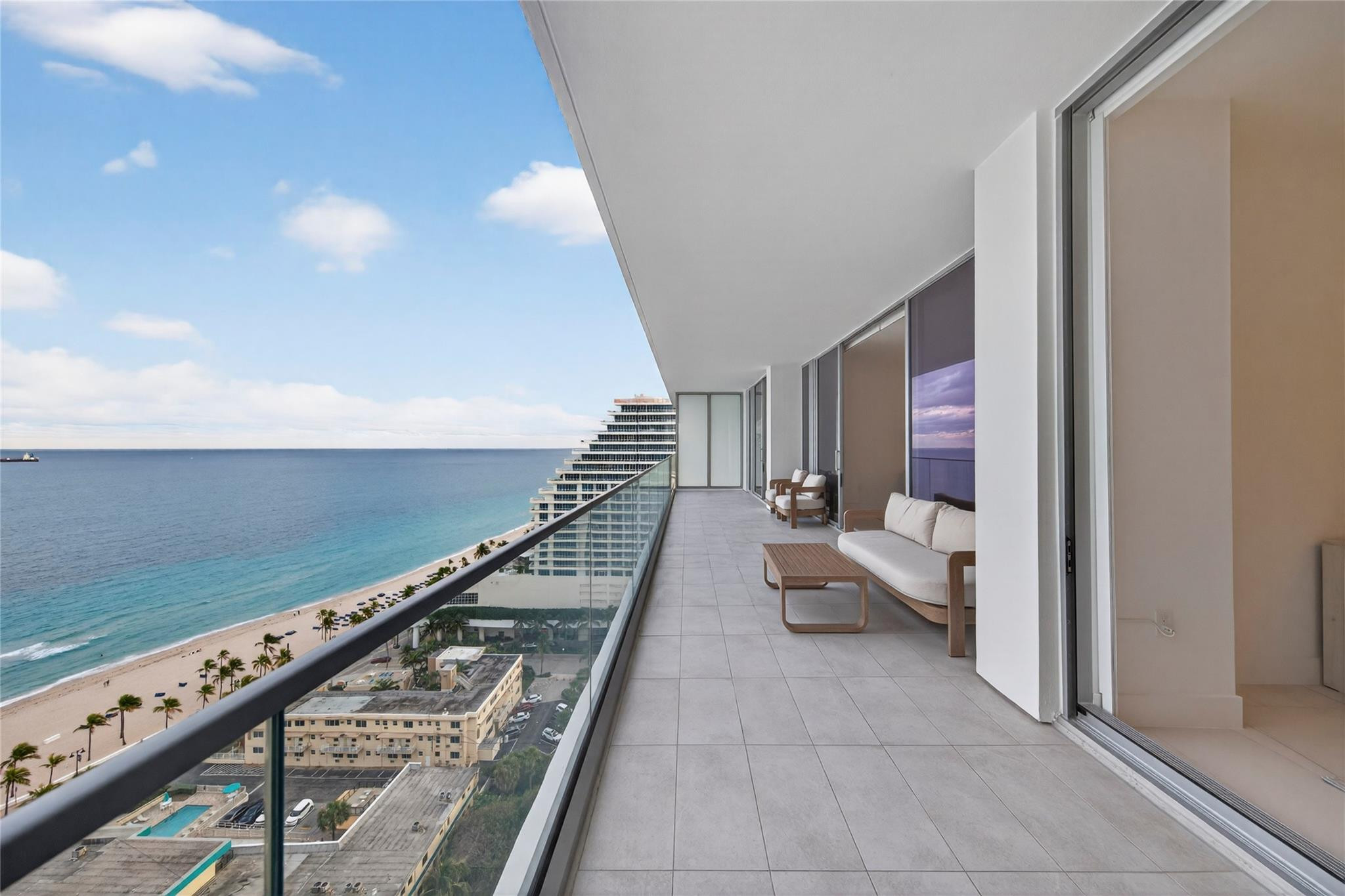 153 N Seabreeze Boulevard