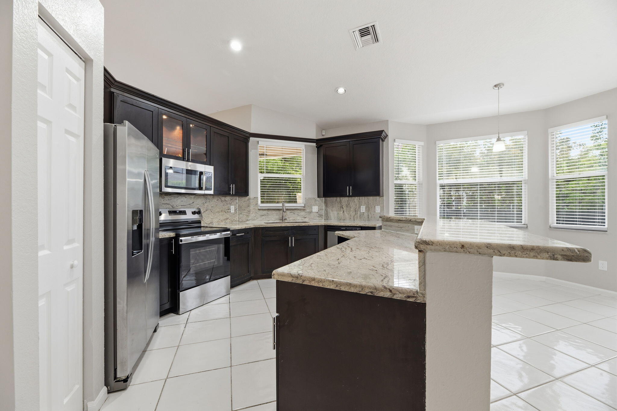 10316 NW 53rd Court