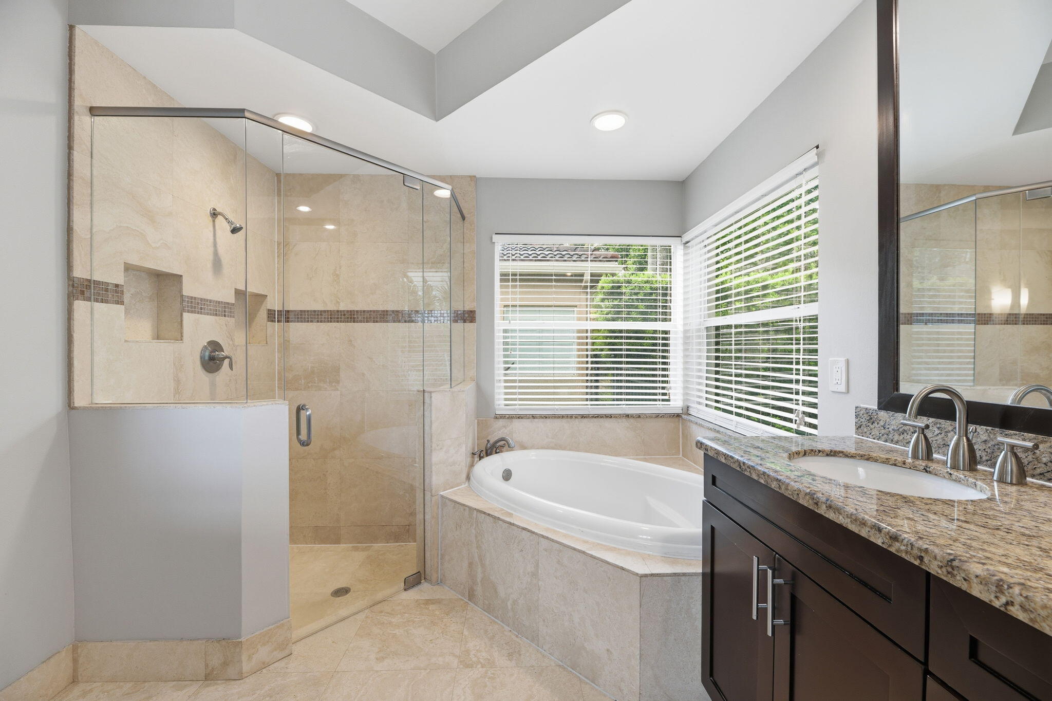 10316 NW 53rd Court