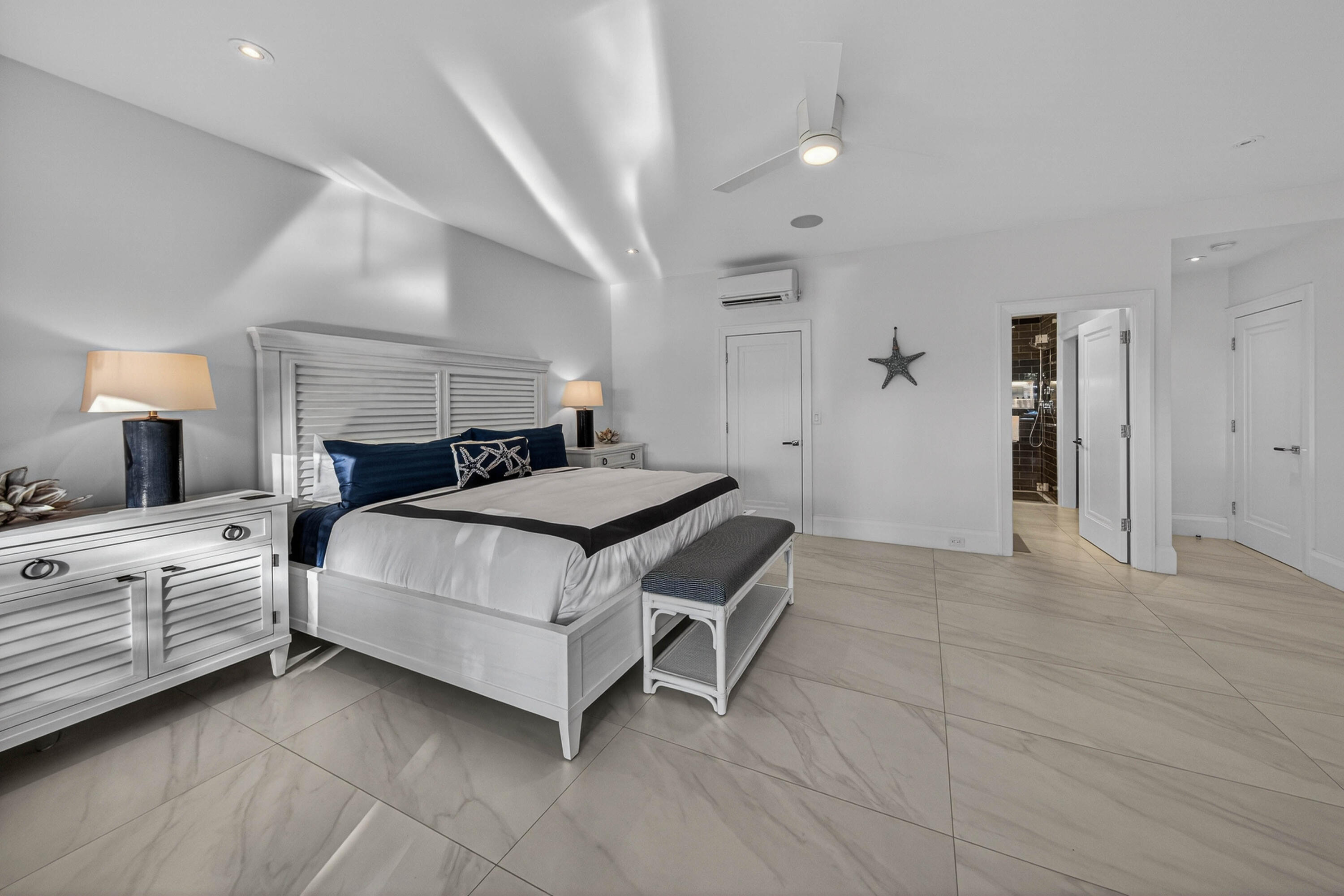 3109 NE 42nd Court