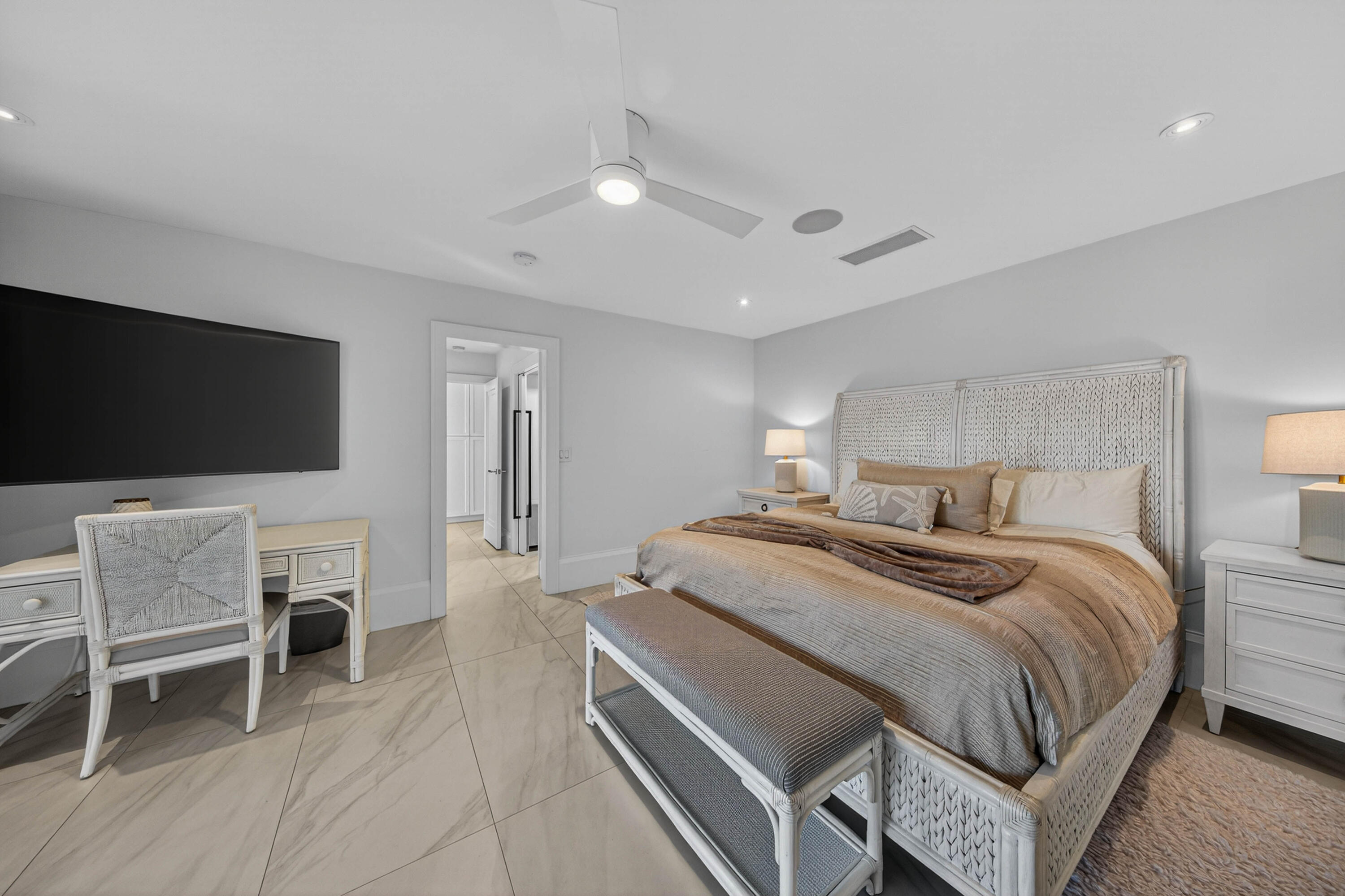 3109 NE 42nd Court