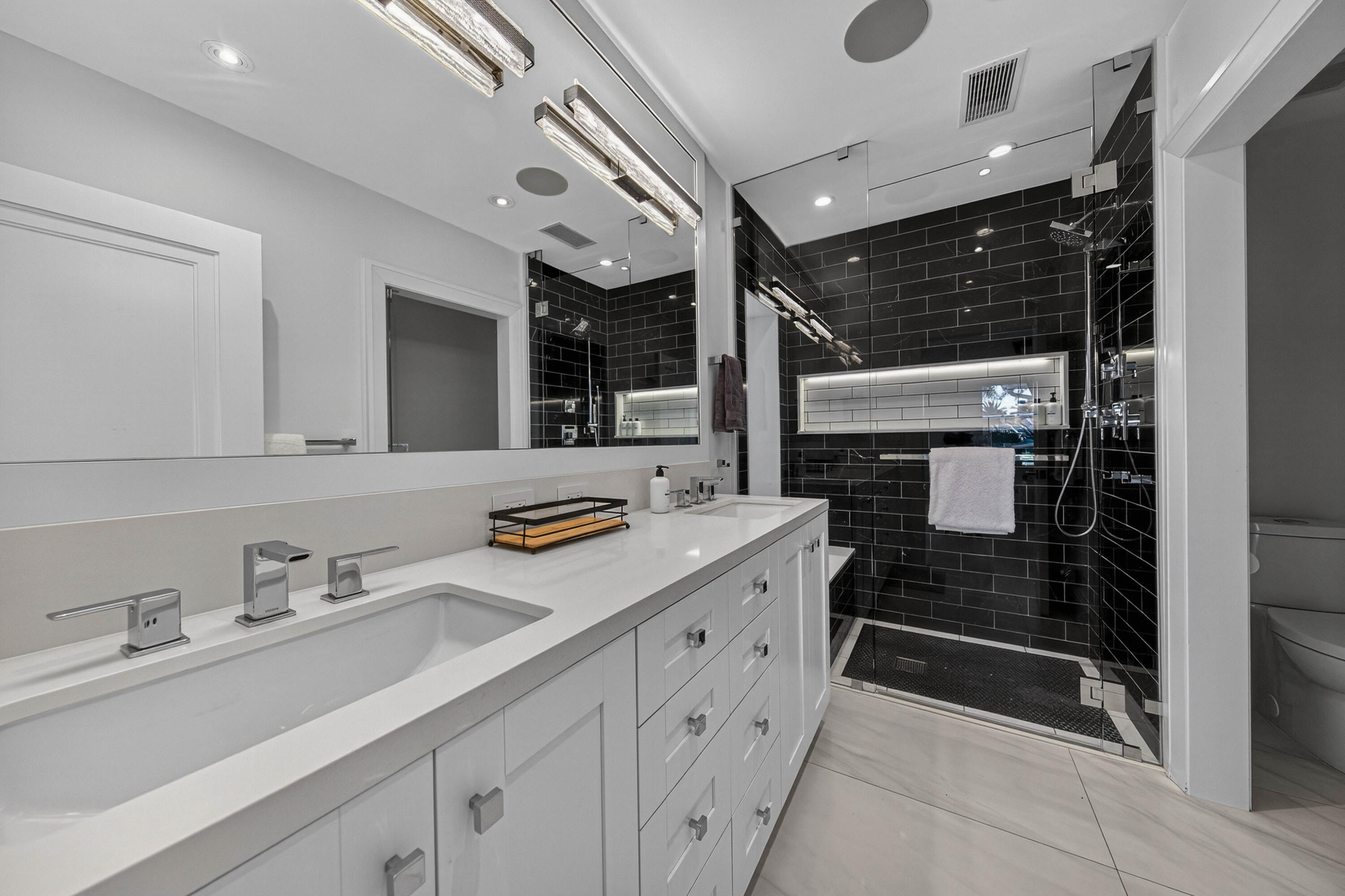 3109 NE 42nd Court