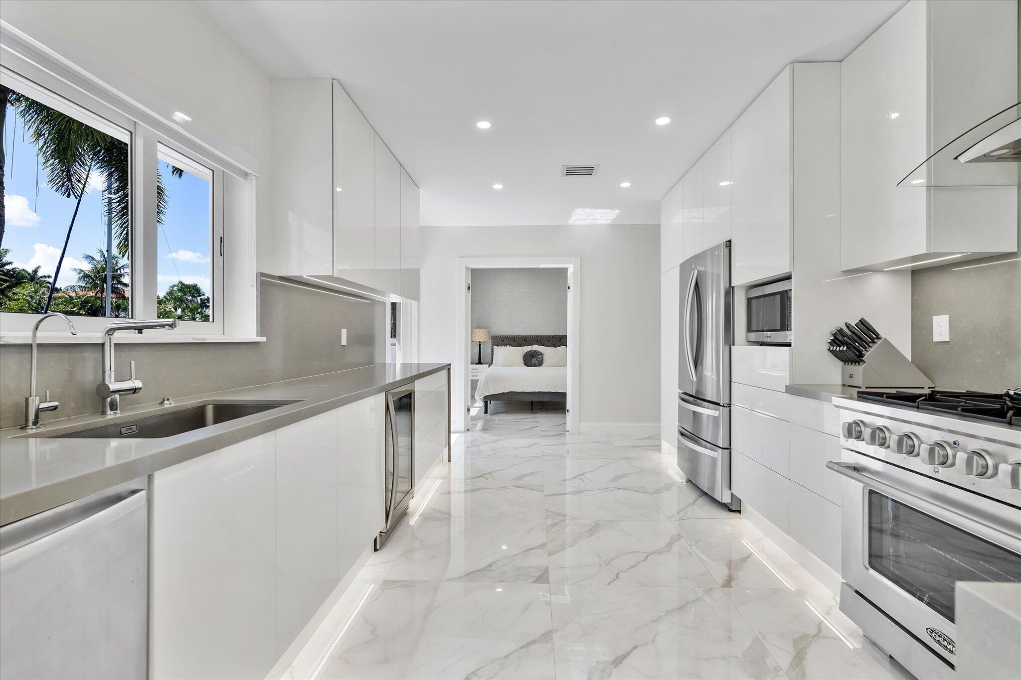 207 Royal Palm Drive