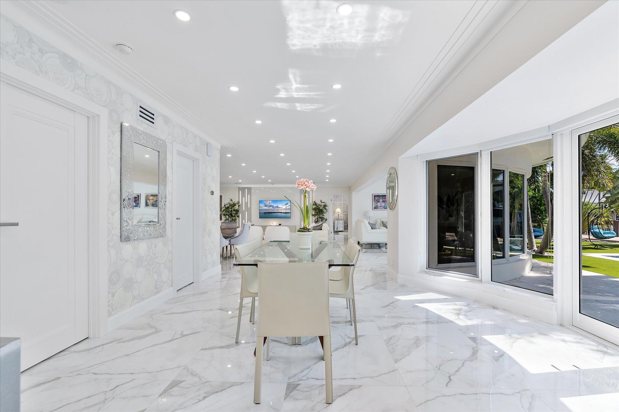 207 Royal Palm Drive