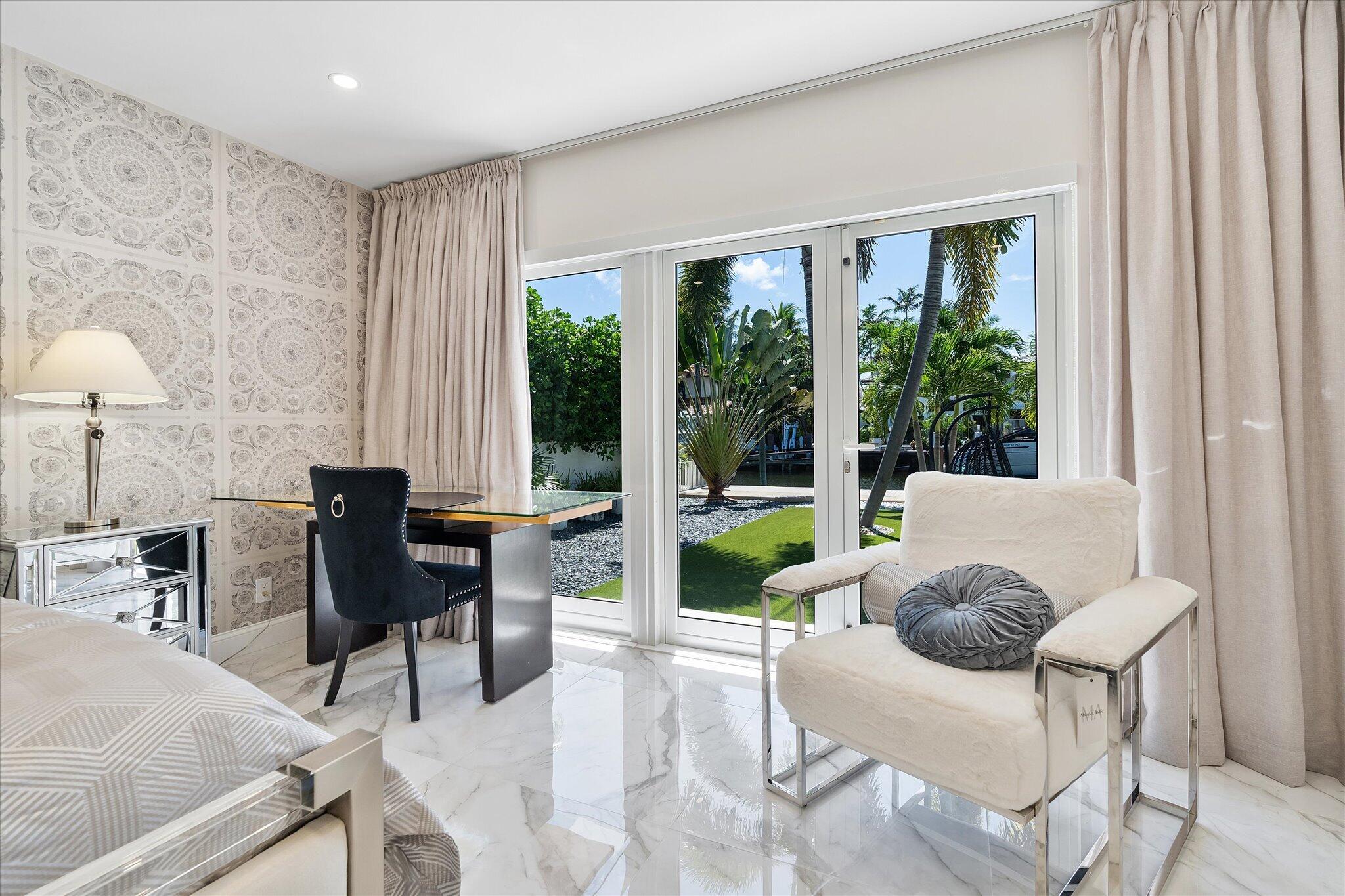 207 Royal Palm Drive